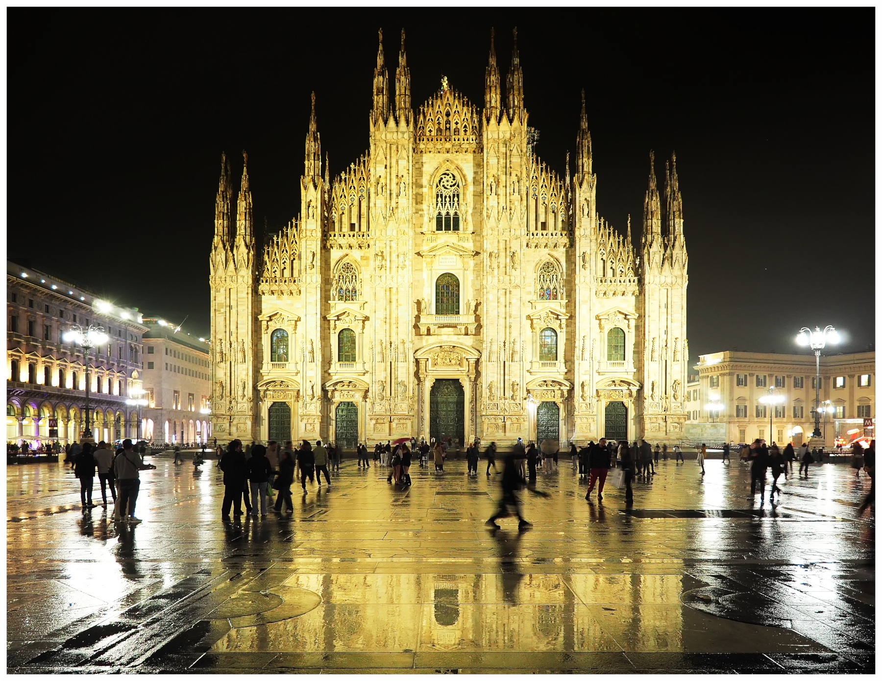Piazza Duomo serale