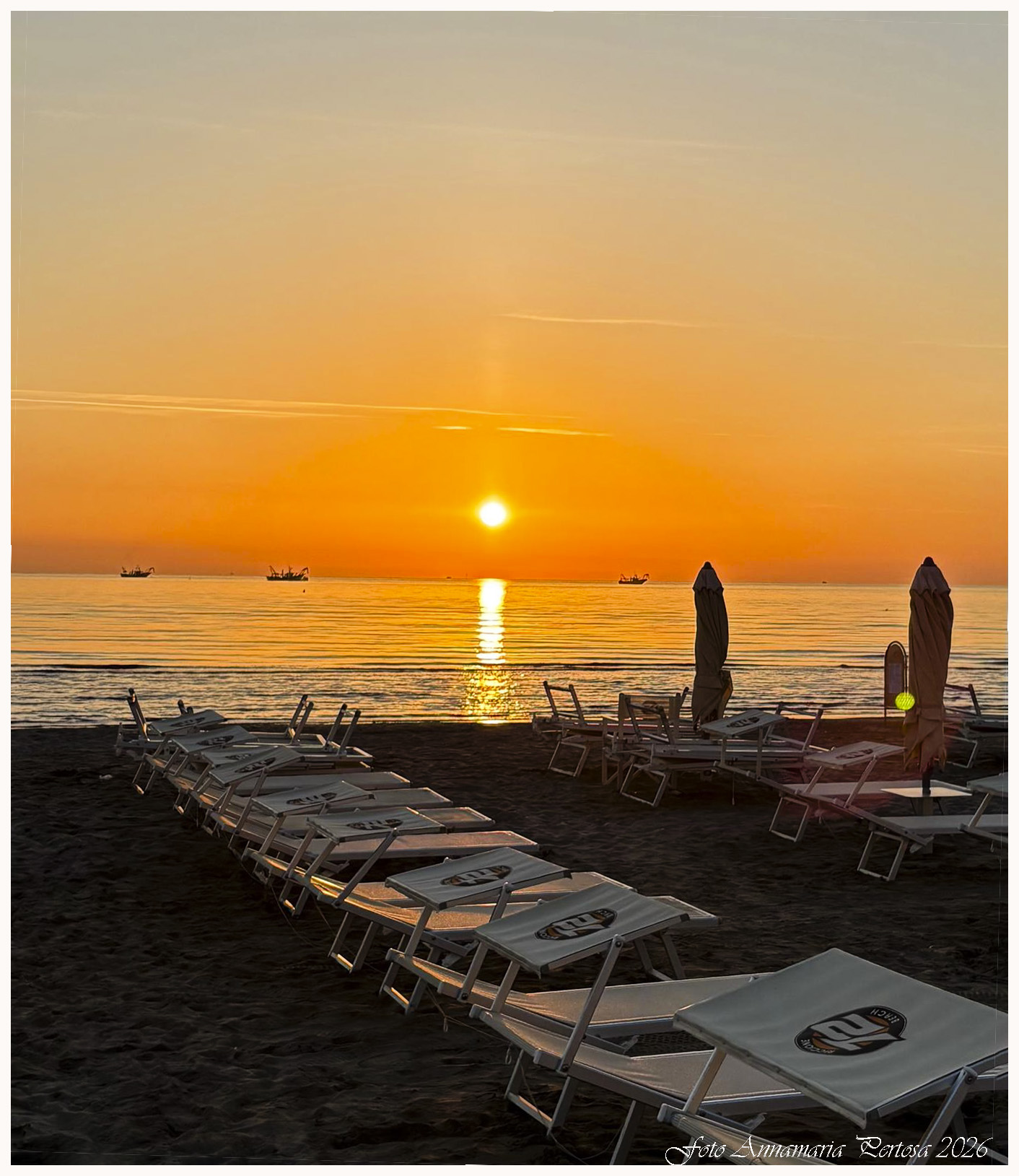 On the beach of Riccione to see the rise of the s