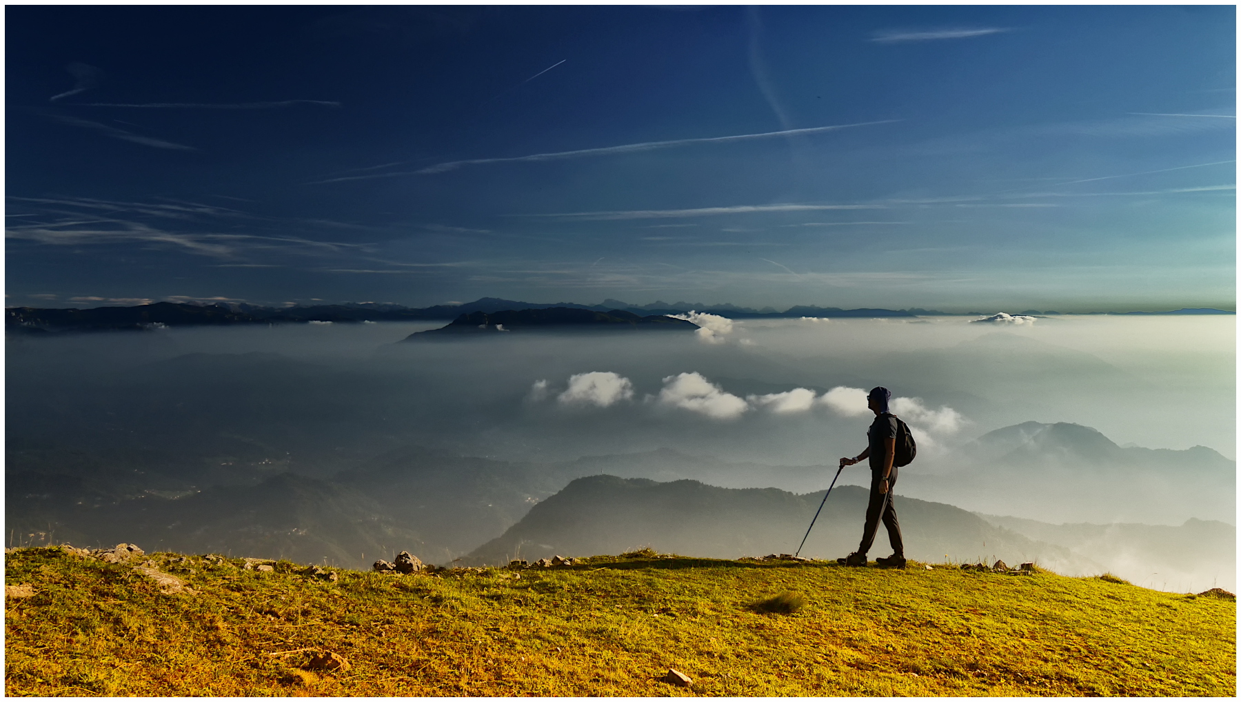 at the saddle of the field, self-timer