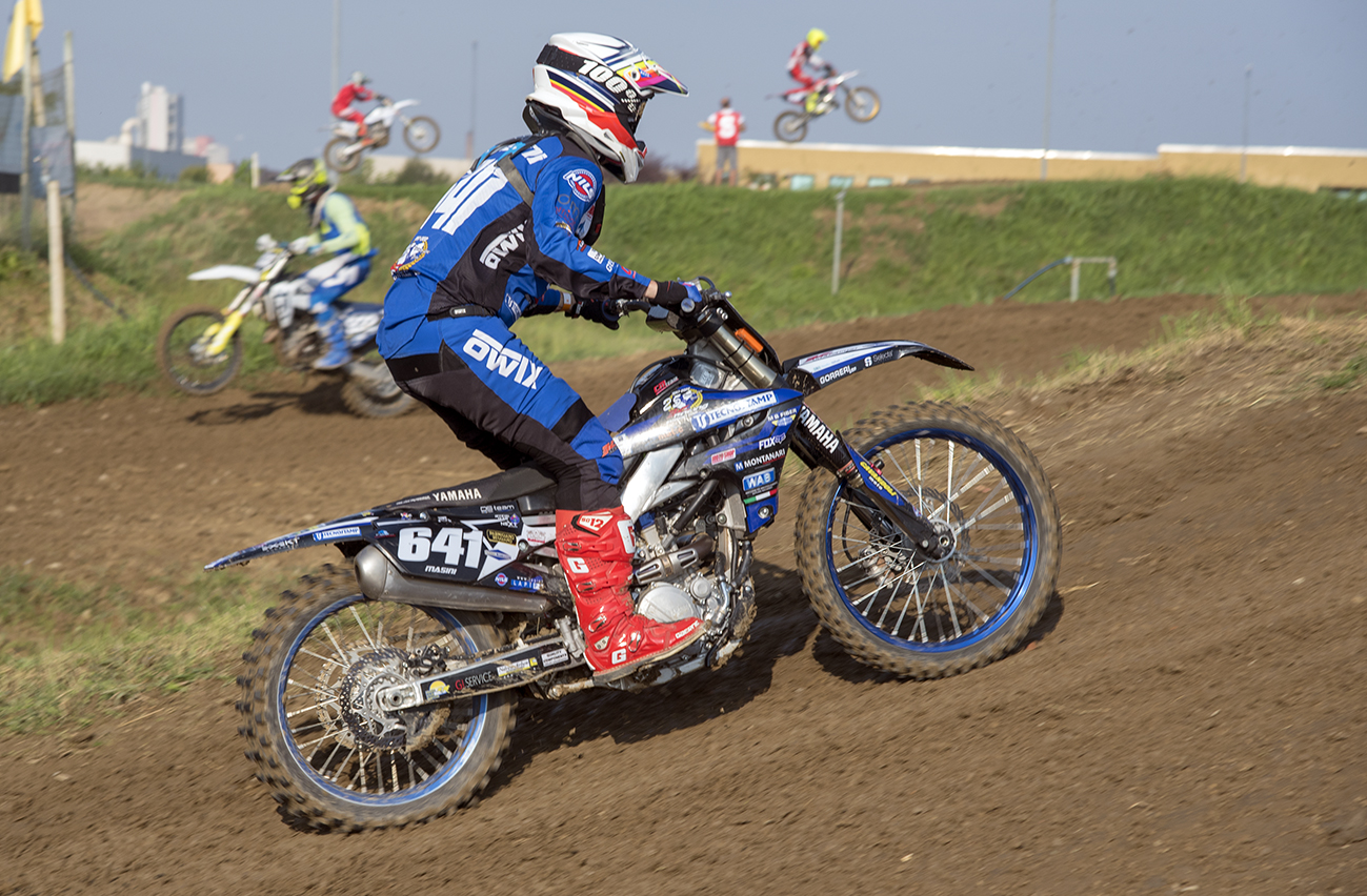 Motocross.
