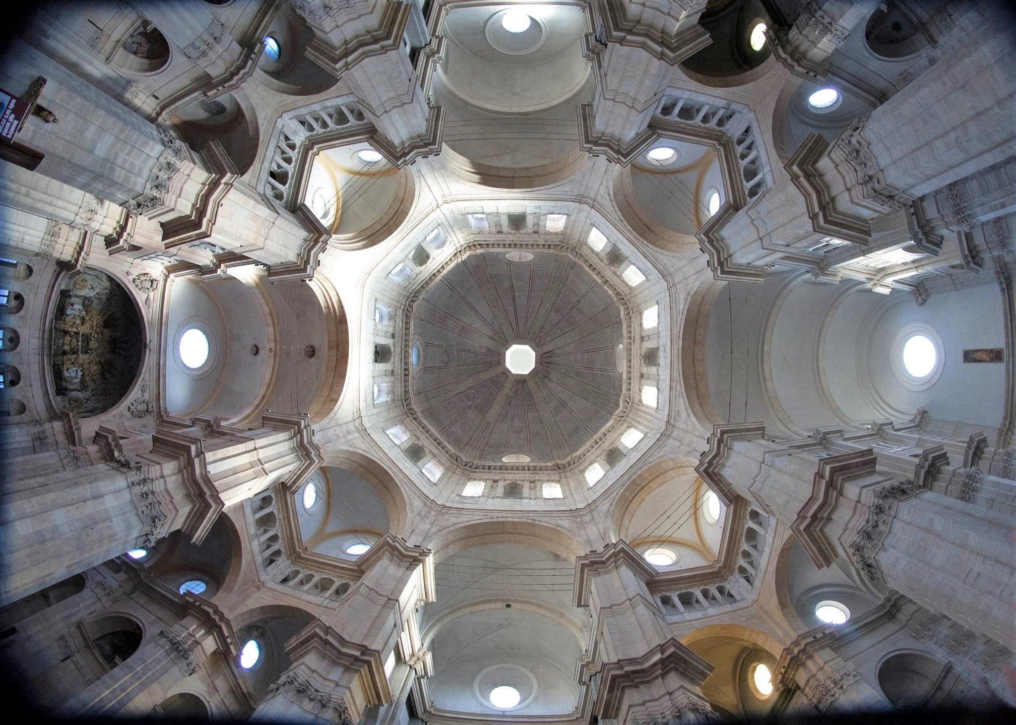 Cattedrale di Pavia immensa cupola