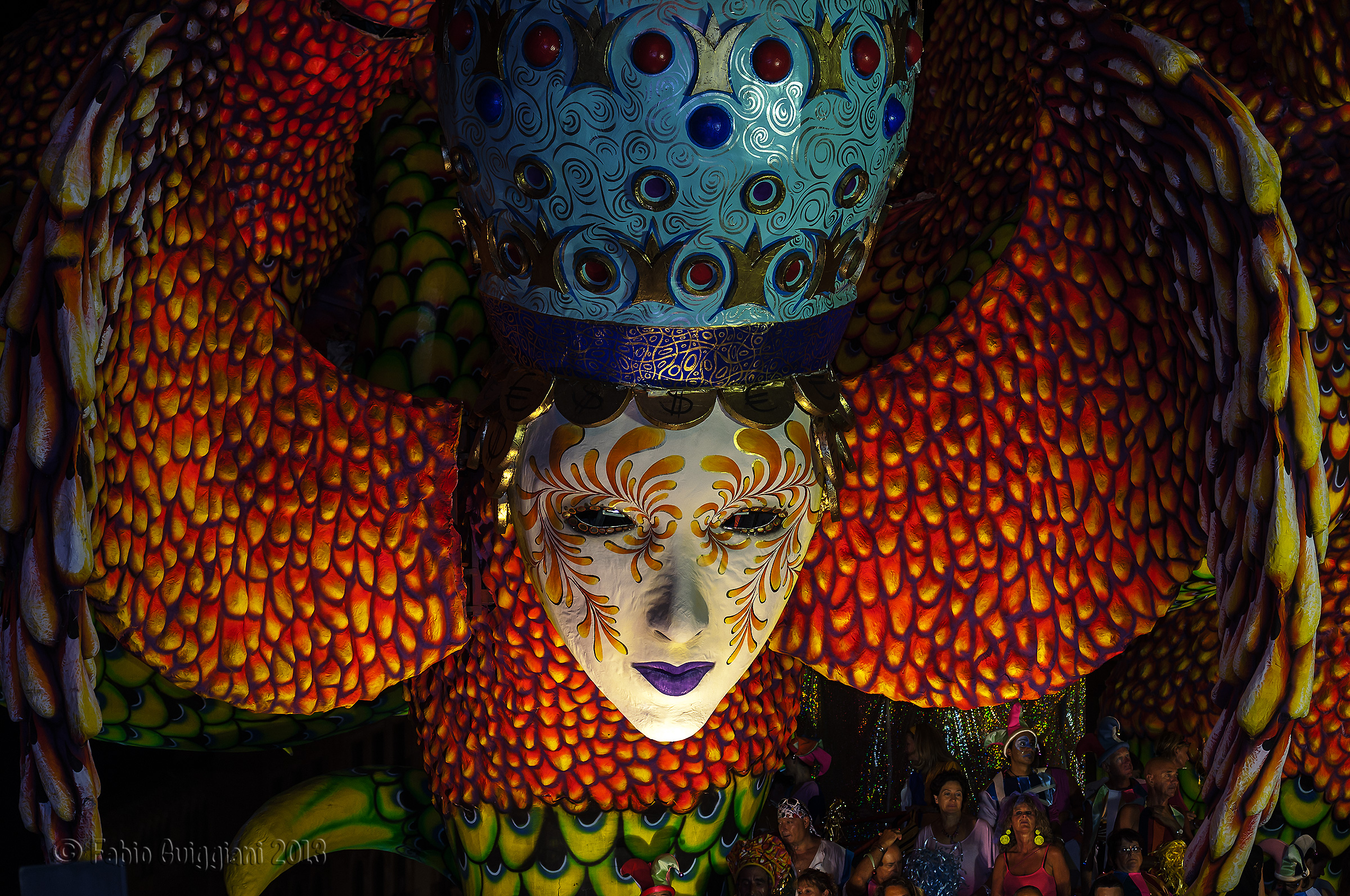 Power in mask - detail