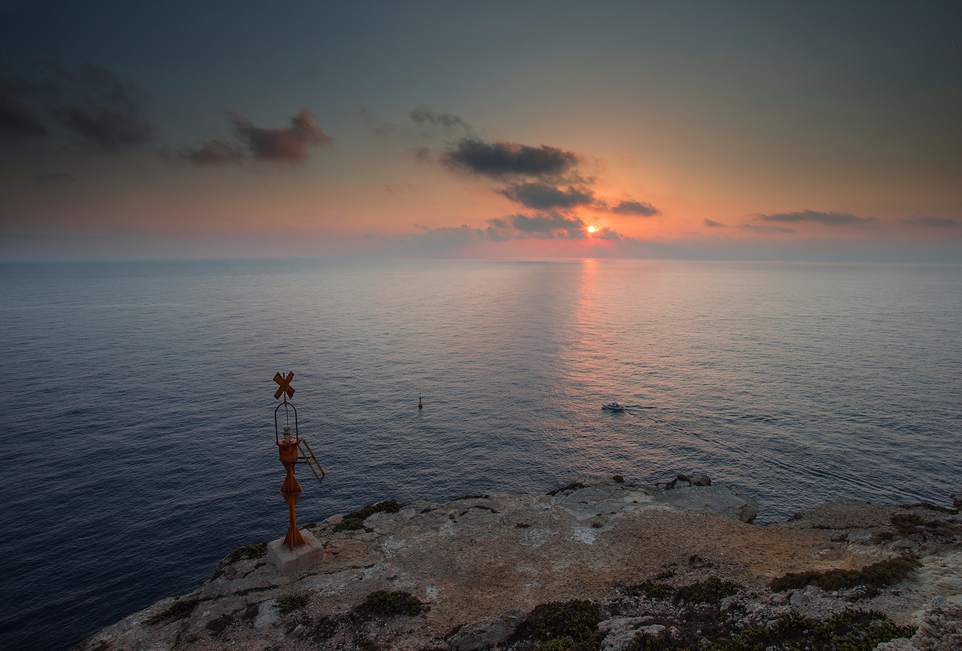 Alba a Capo Grecale (Lampedusa)