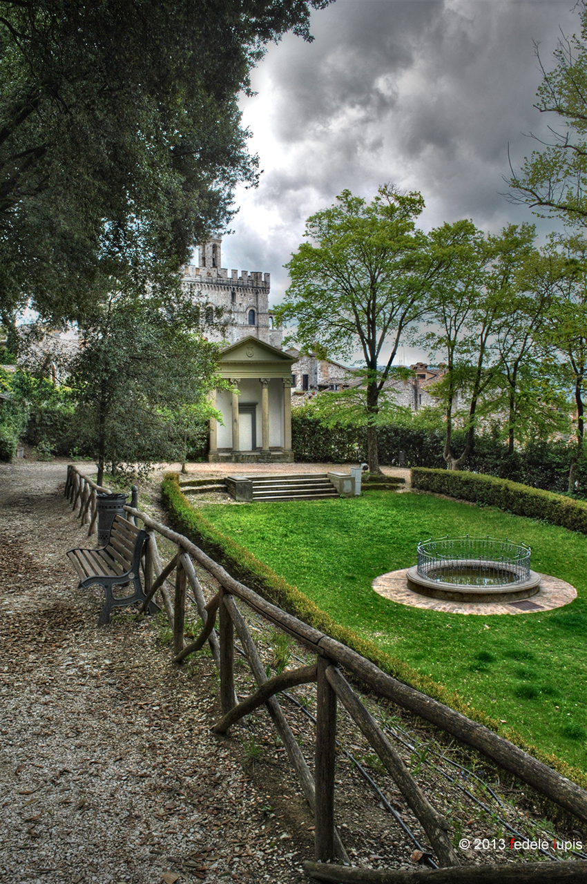 Umbria - Gardens.