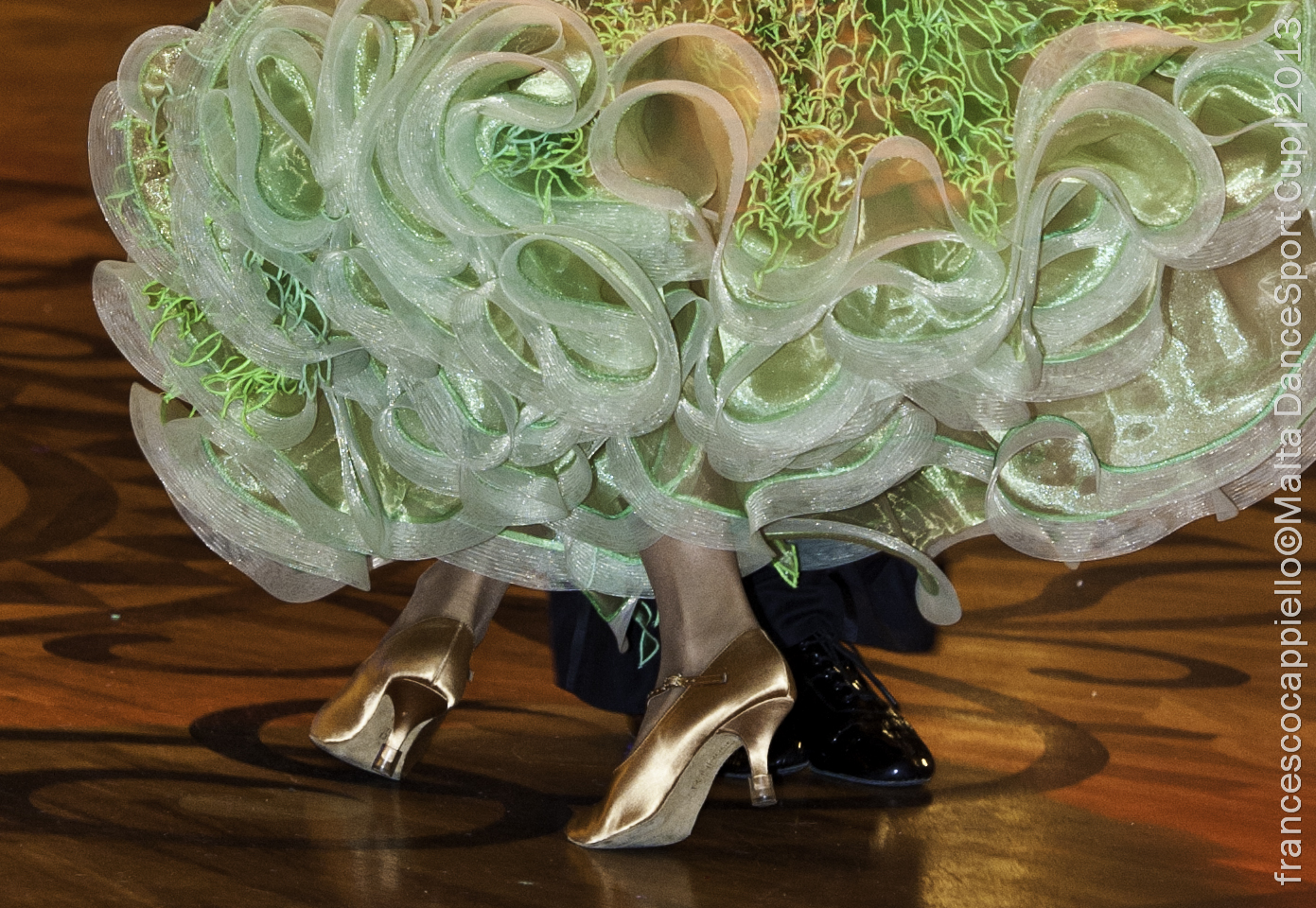 A cloud over your feet .....