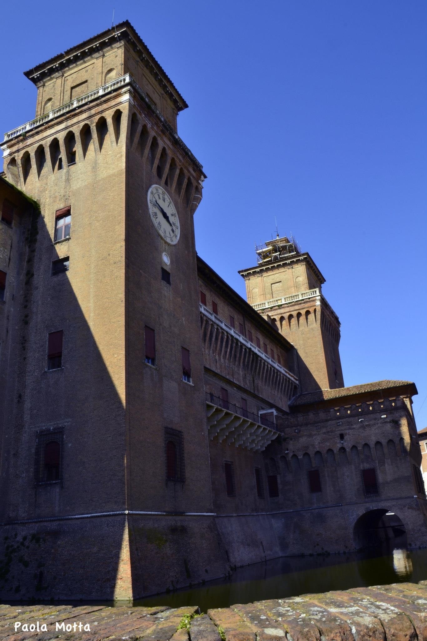 castle ferrara