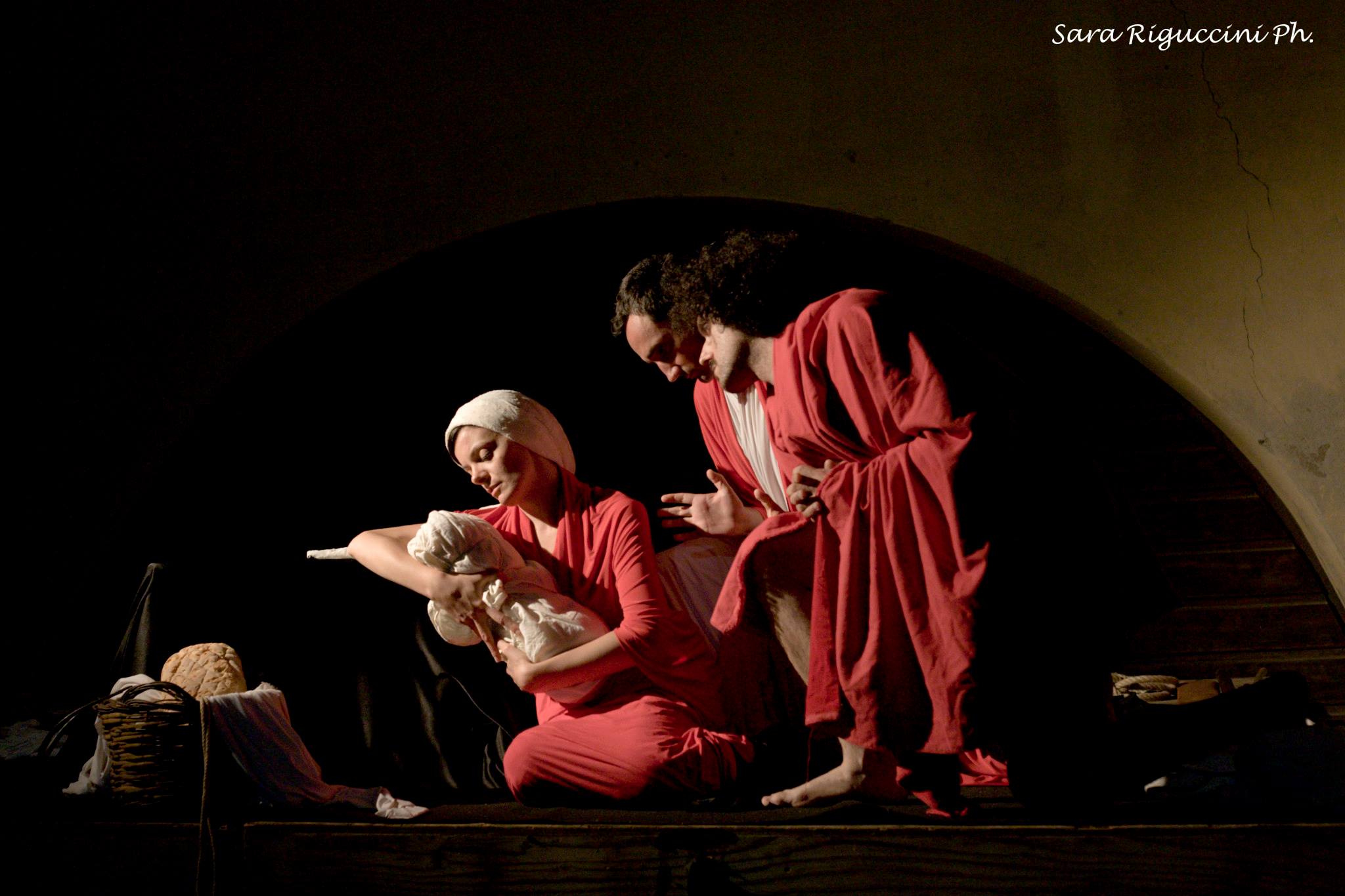 Tableau Vivant with 35 Theatres