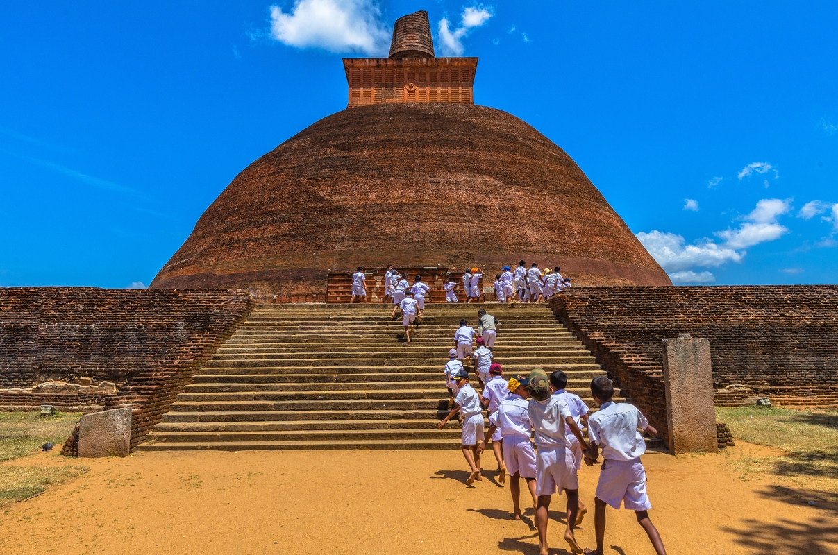 Sri Lanka - School visiting Anuradhapura