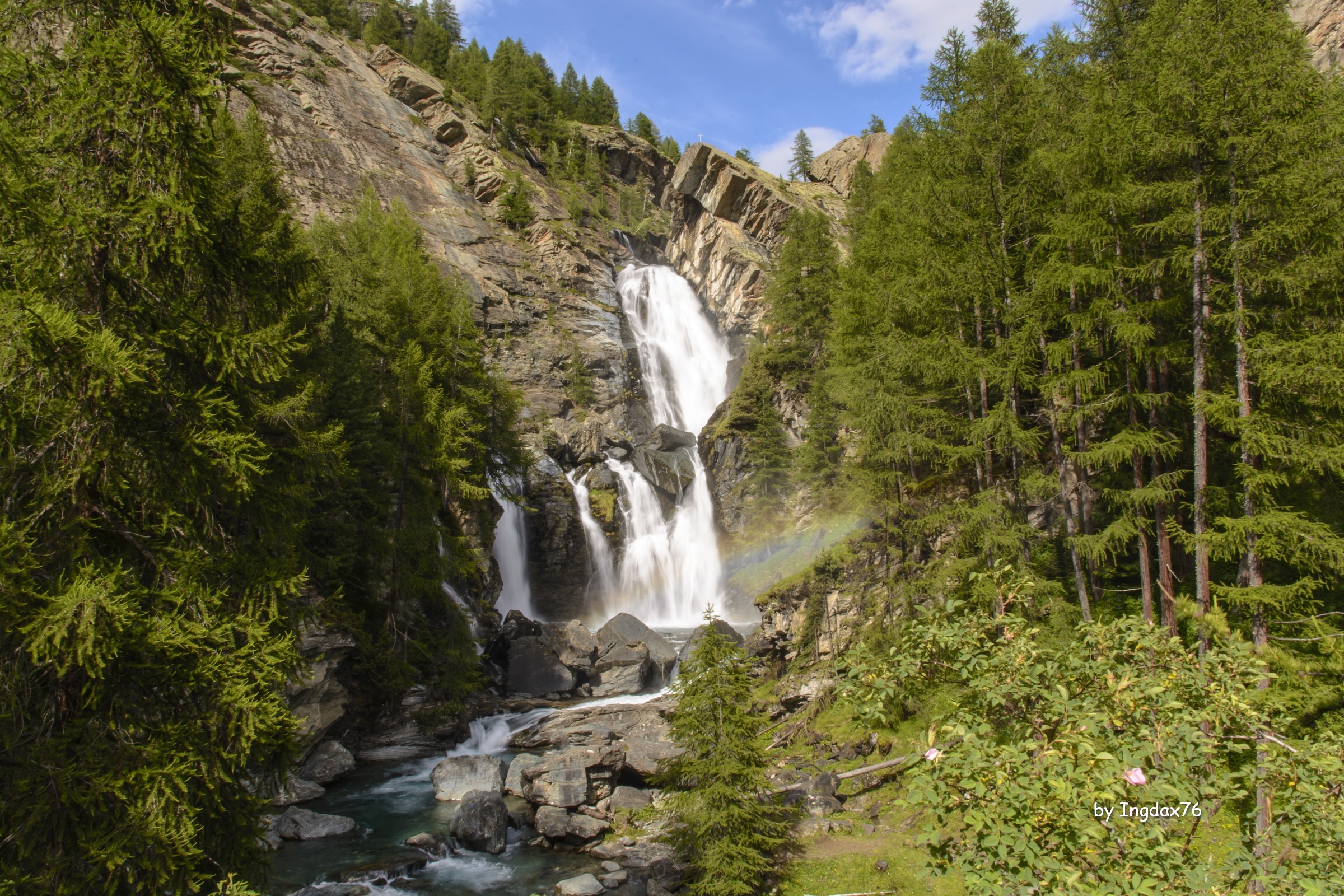 Lillaz, blue lagoon at 2000m