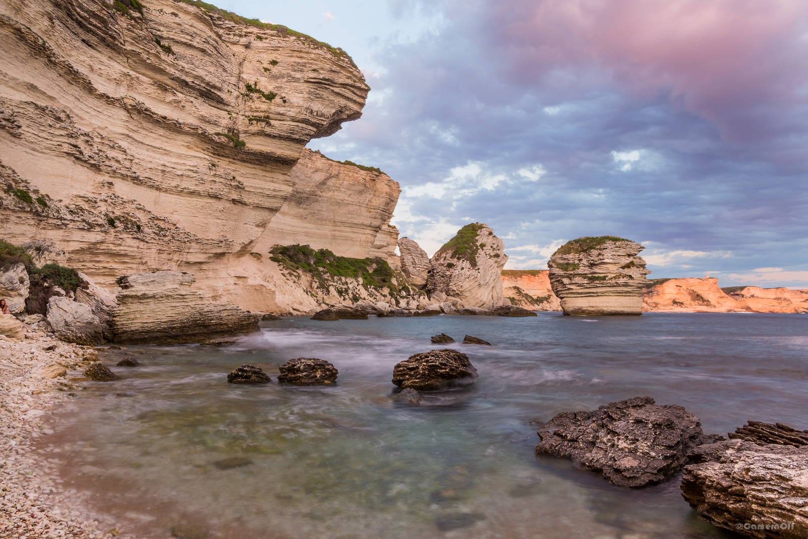 Bonifaciu e le falesie, tramonto estivo