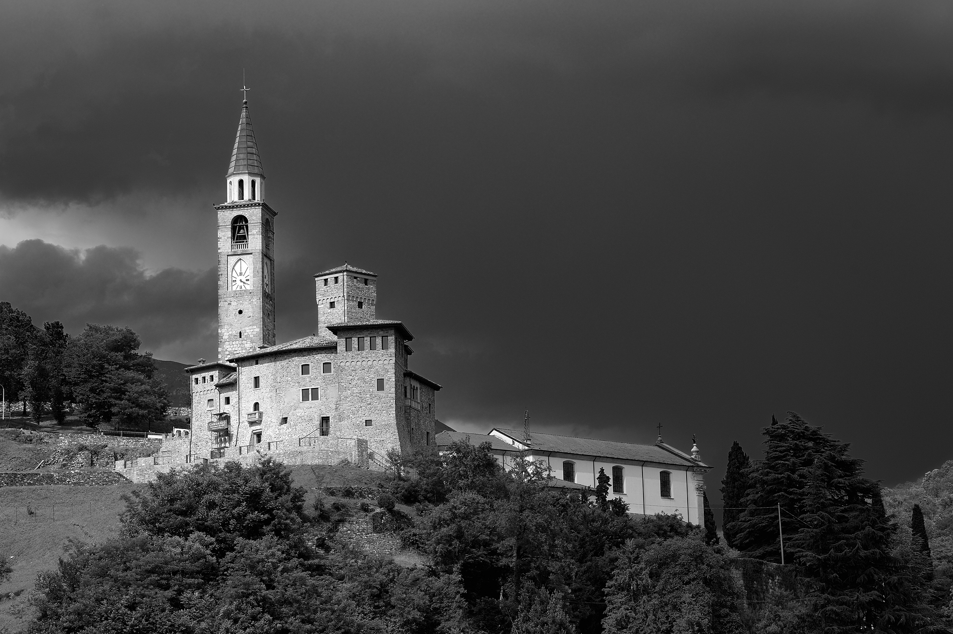 Waiting for the storm 2