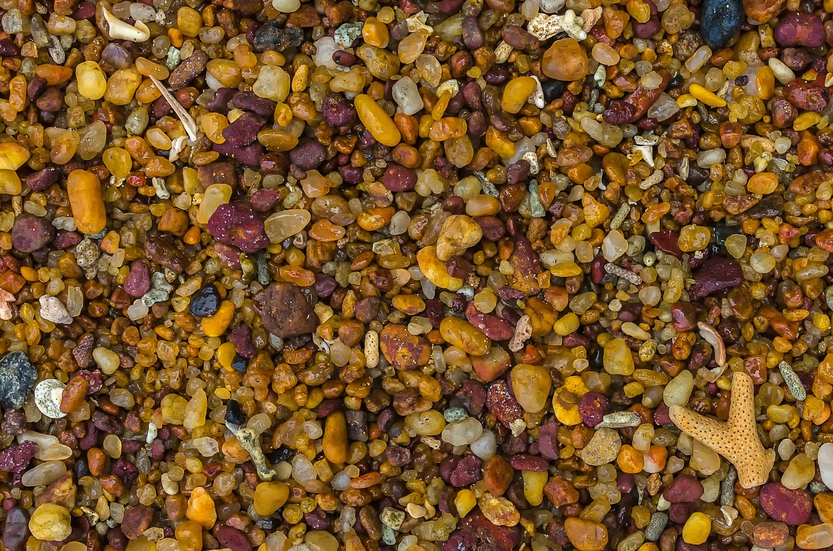 Sri Lanka - Wet stones on the beach