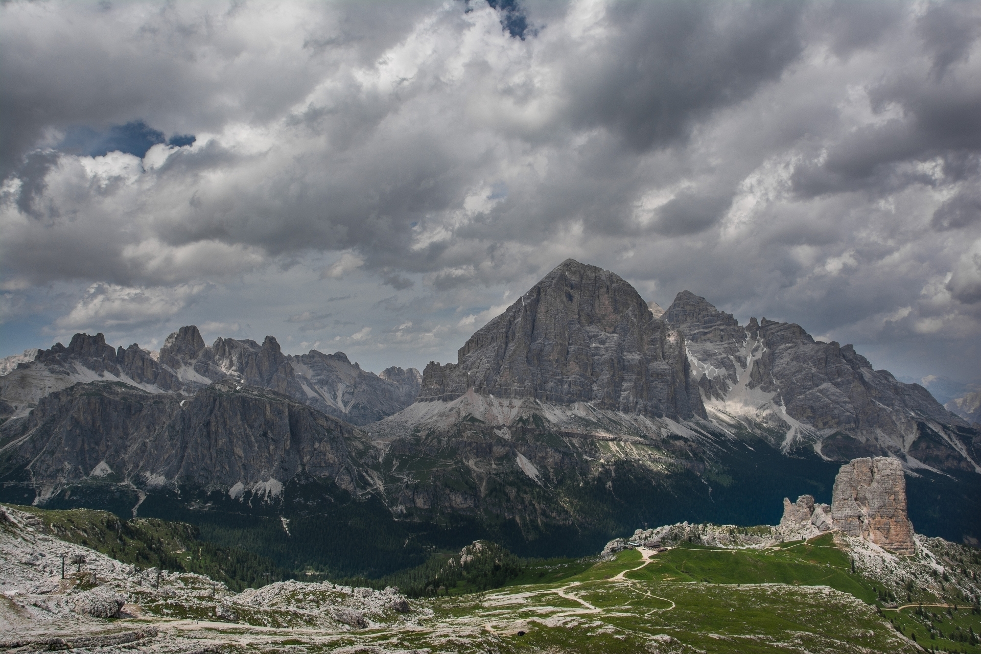 panorama 5 torri Tofana di rozes Lagazuoi