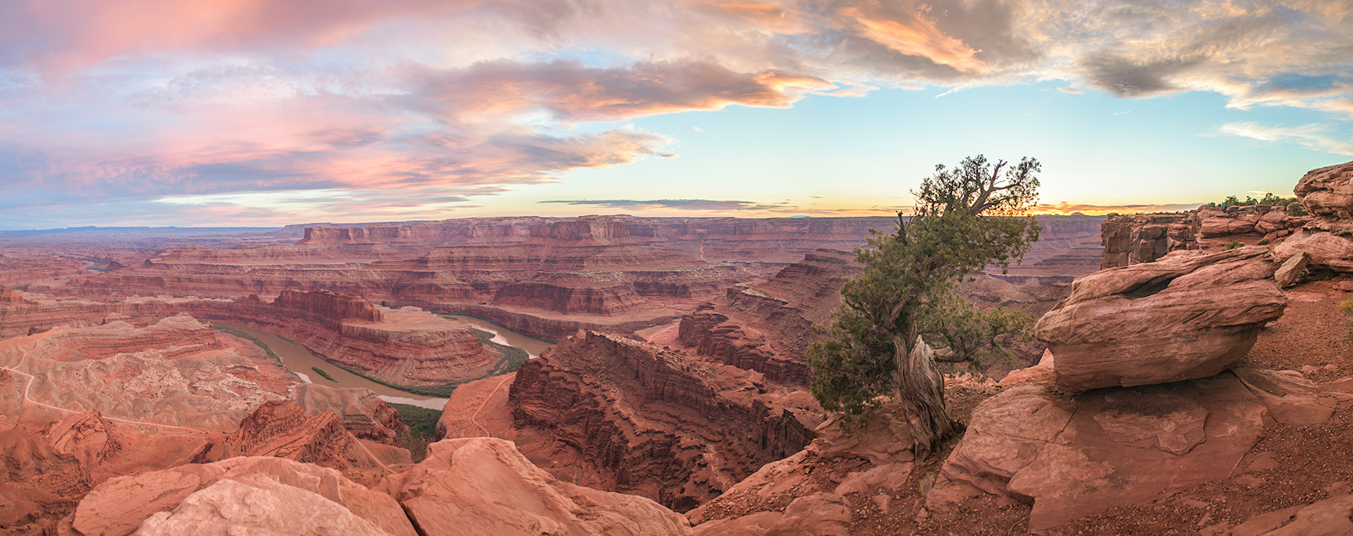 Dead horse point sunset pano