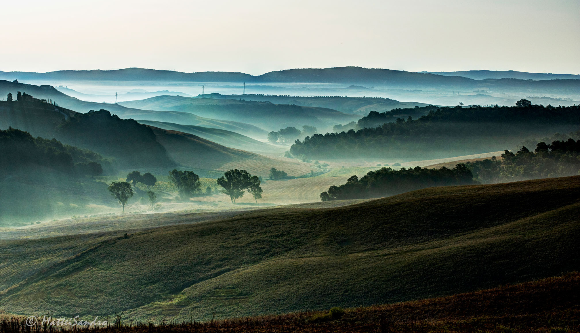 alba tra la creta senese