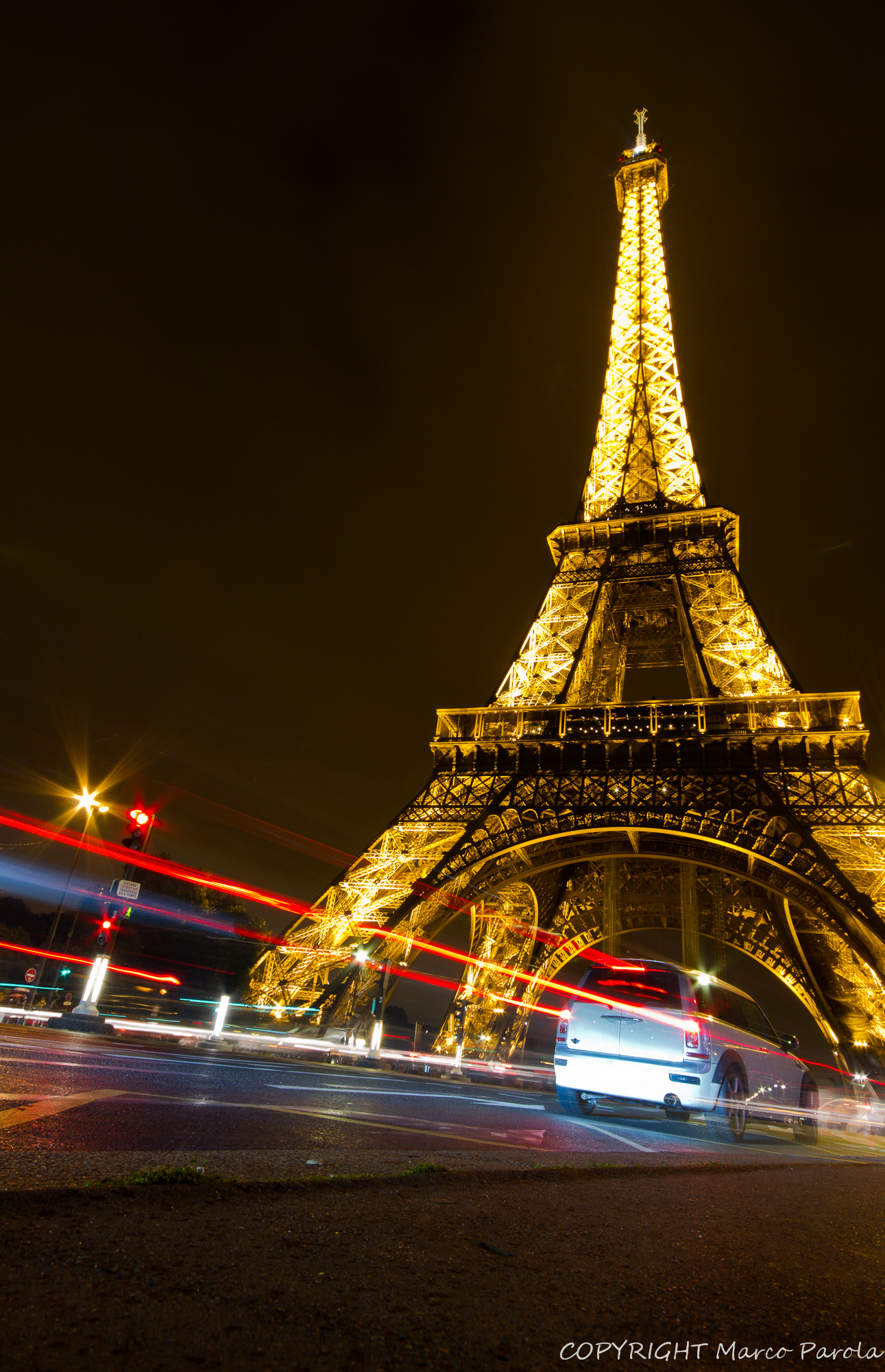 The car under the Eiffel Tower