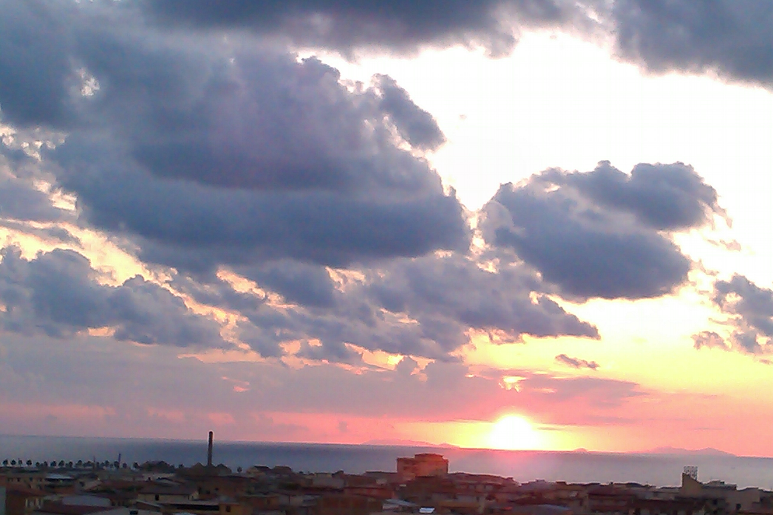 threatening clouds ..