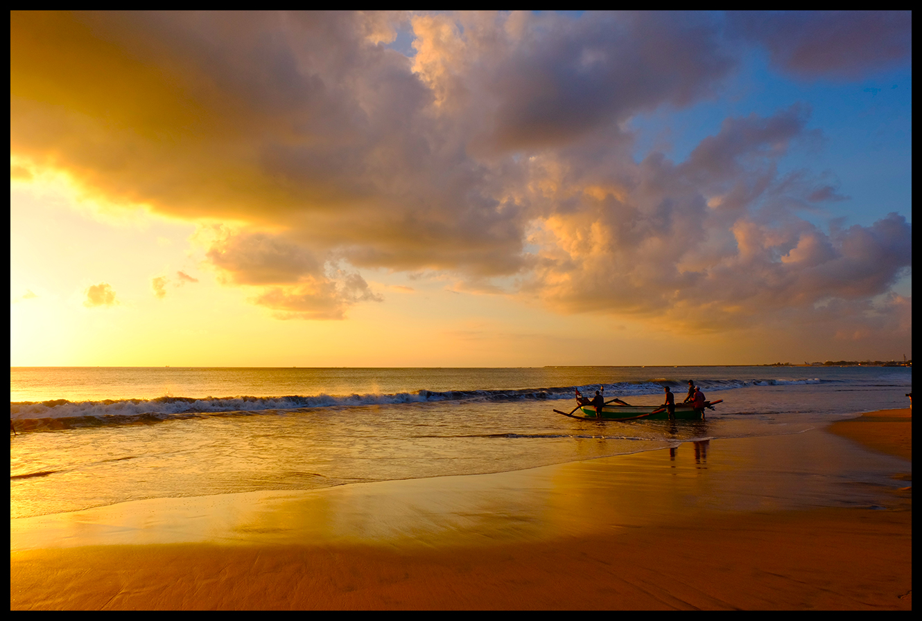 Fishermen at the start.