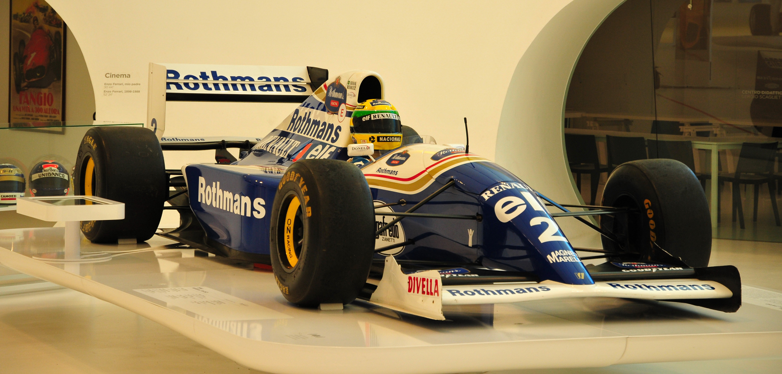 da quando Senna non corre piu'.......