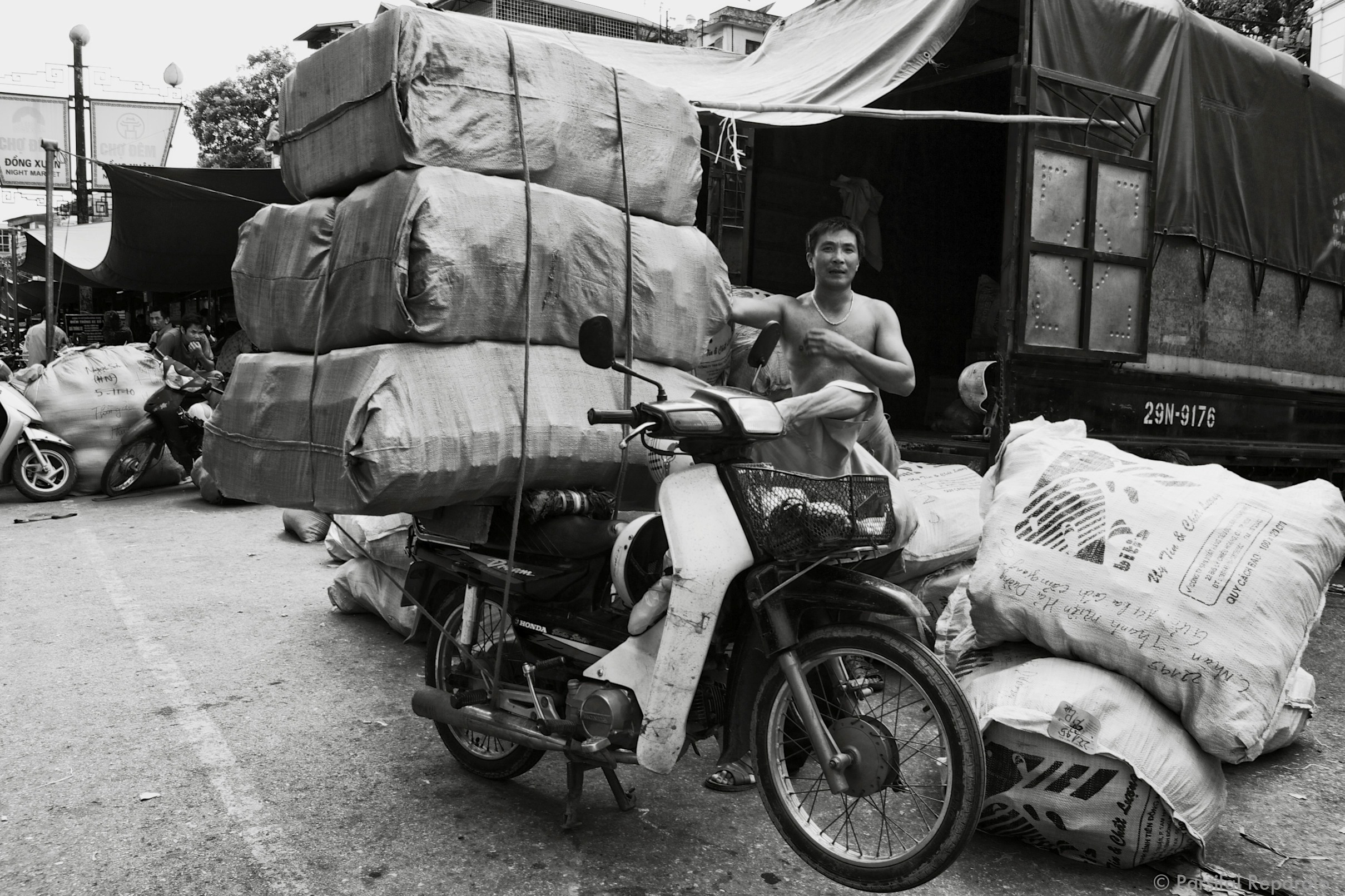 merchandise distribution