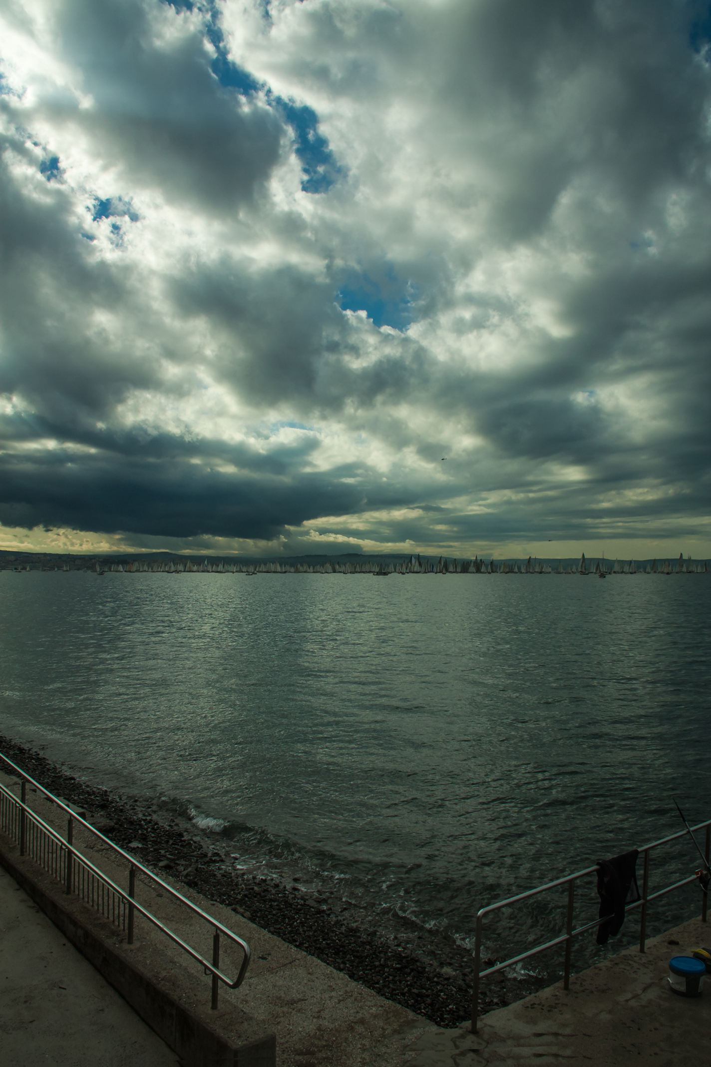 lontano dalla mischia