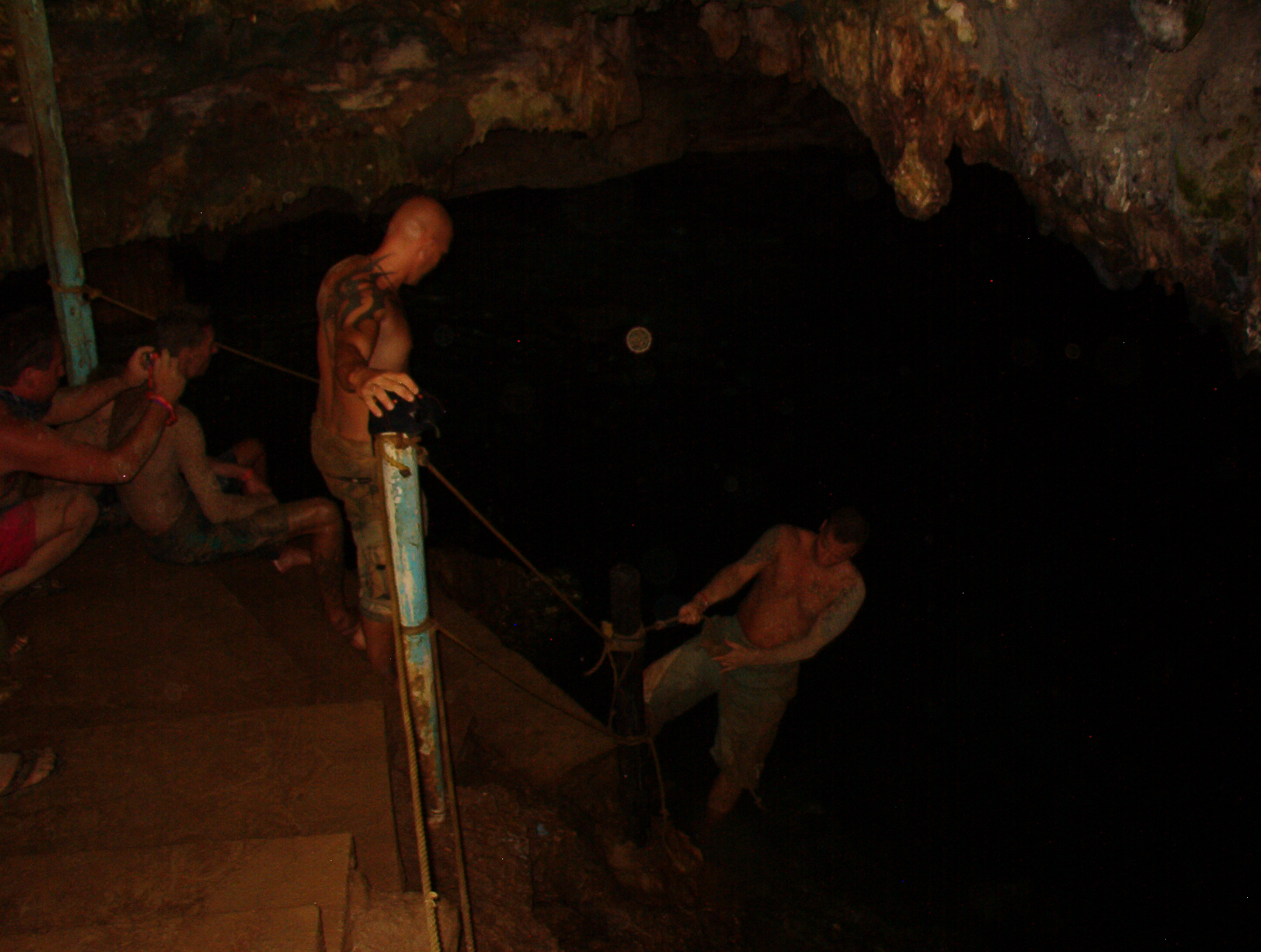 9.tuffo nel cenote....