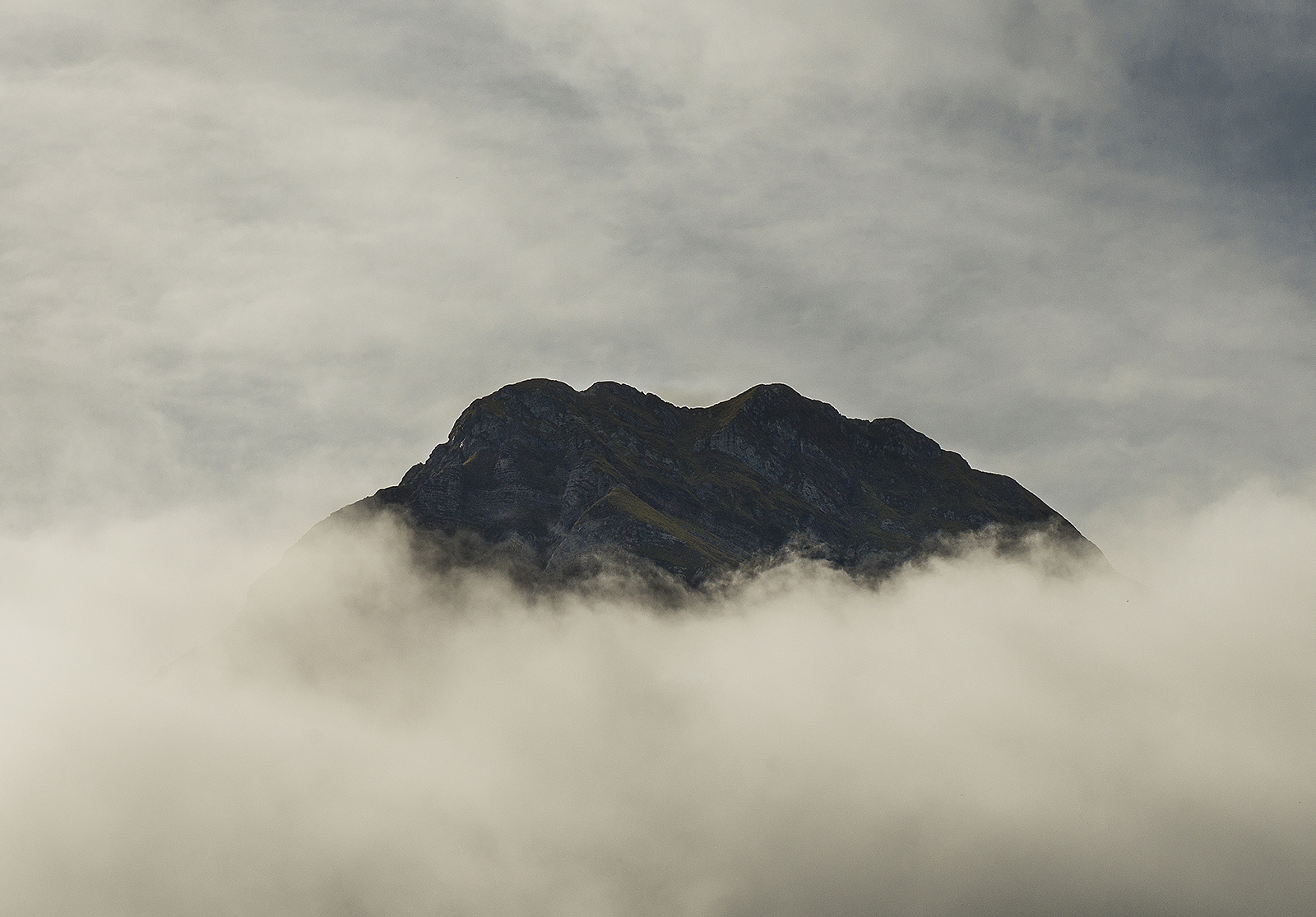 Mt. Pisanino 1946Mt luogo di morte di molti alpinisti..
