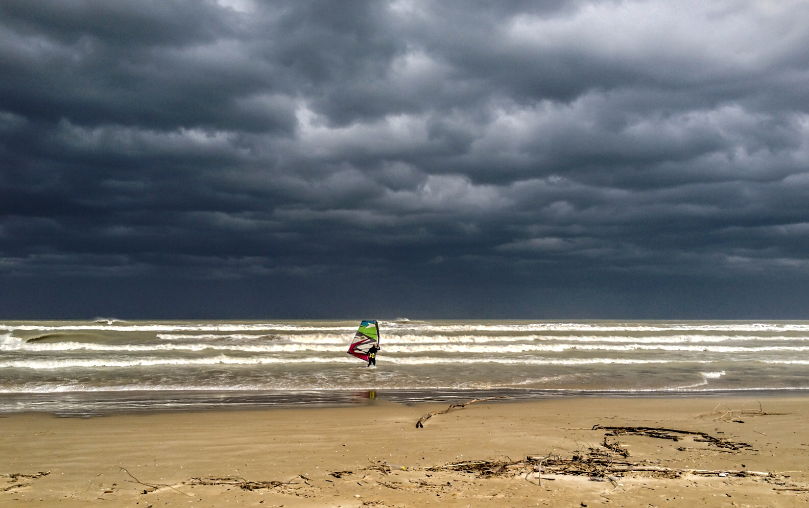 It takes a physical beast ... and courage!