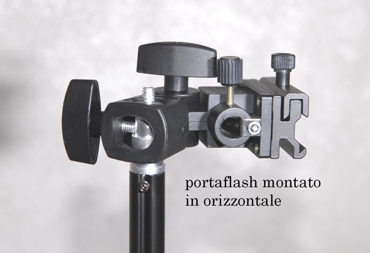 portaflash montato in orizzontale
