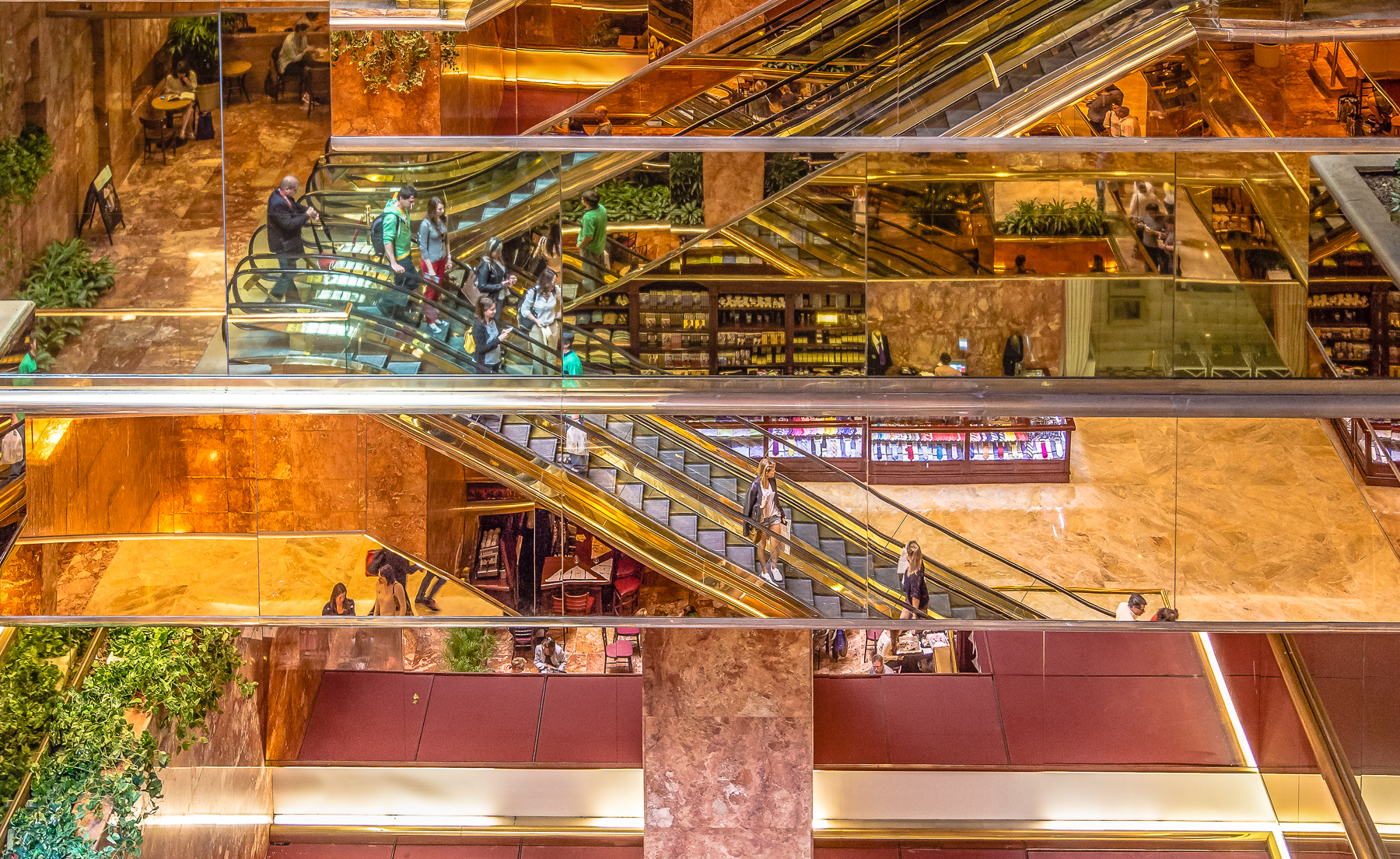 New York: Lines - Trump Tower