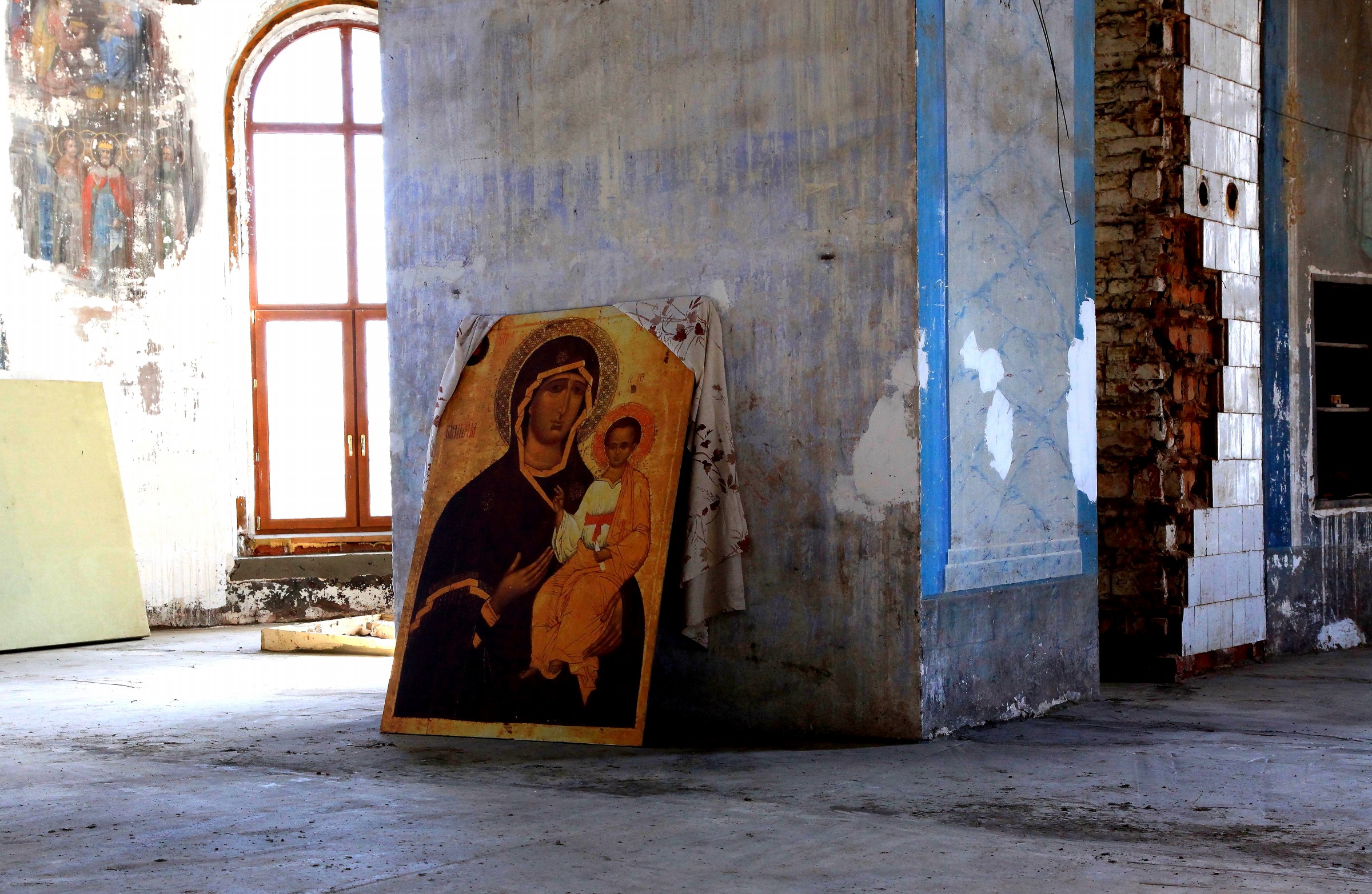 Russia Church abandoned.