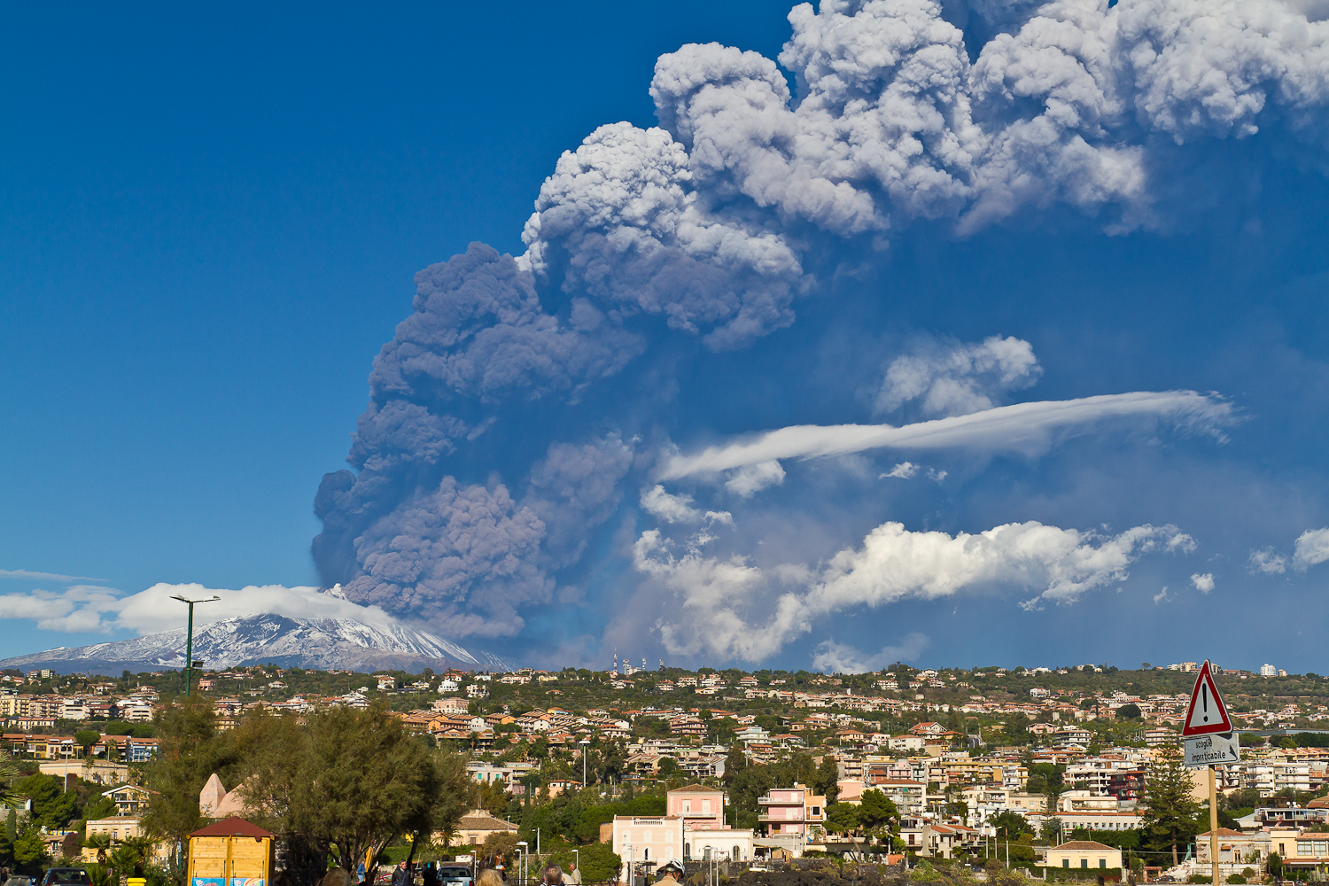 Etna eruzione ore 11:00_23-11-13