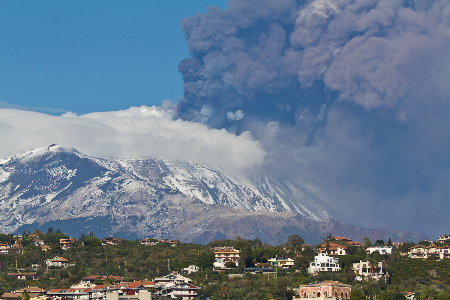 Etna eruzione ore 11:00_23-11-13