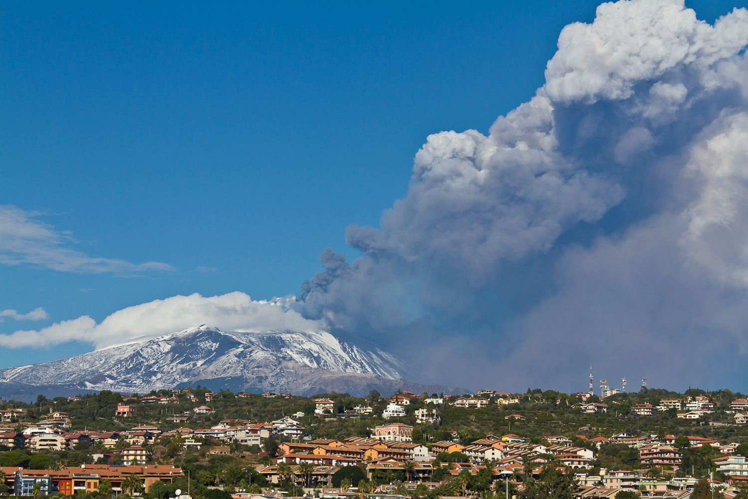 Etna eruzione ore 11:00_23-11-13