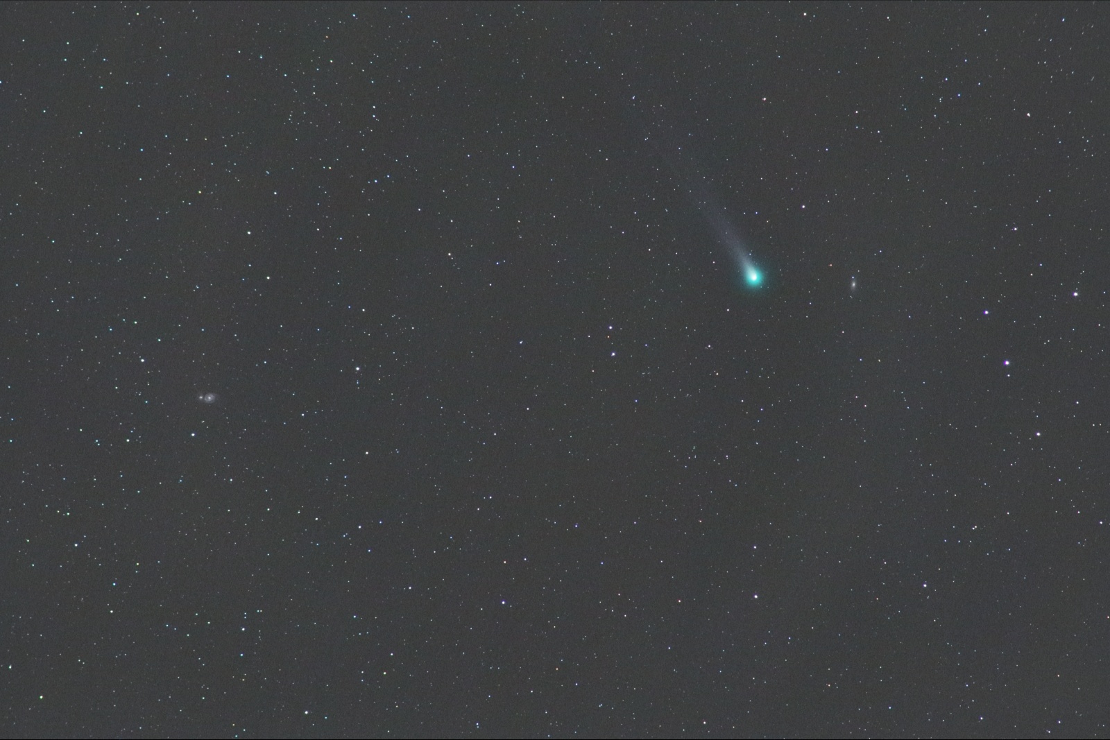 Comet Lovejoy (from the city) (DSLR) 25nov2013