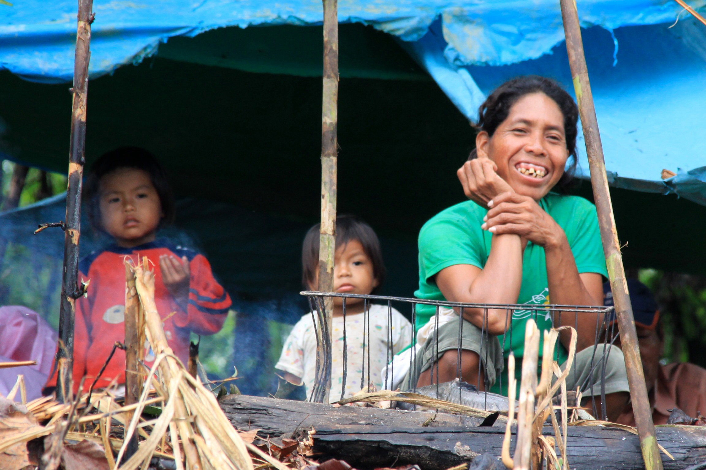 family on the Rio Maranon