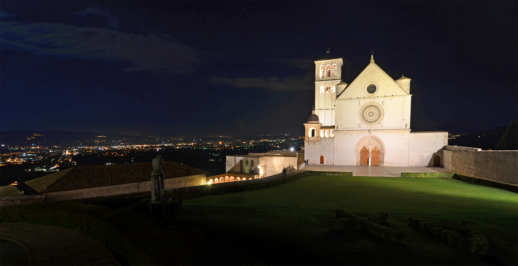 Basilica of St Francis .. by night