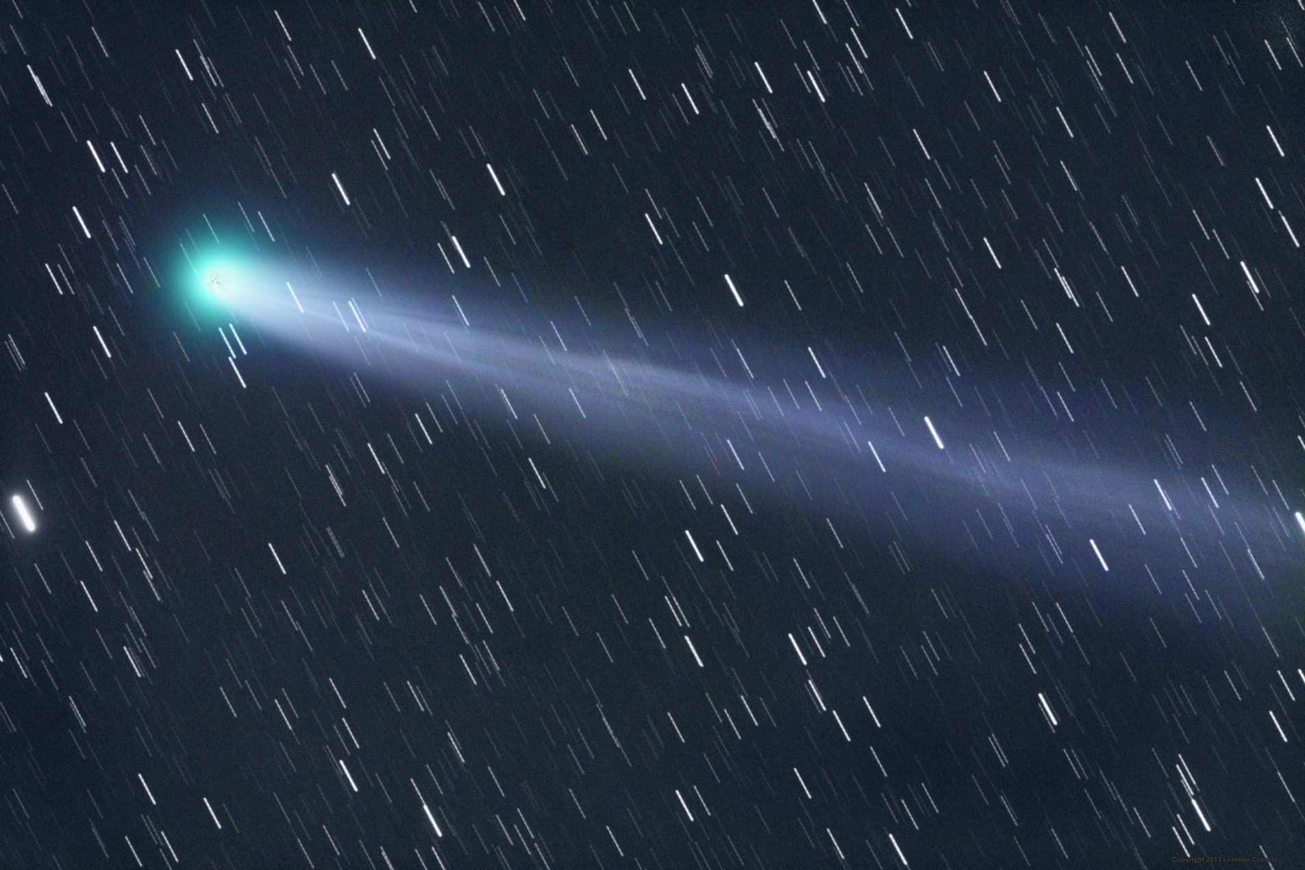 Comet Lovejoy (December 7, 2013)