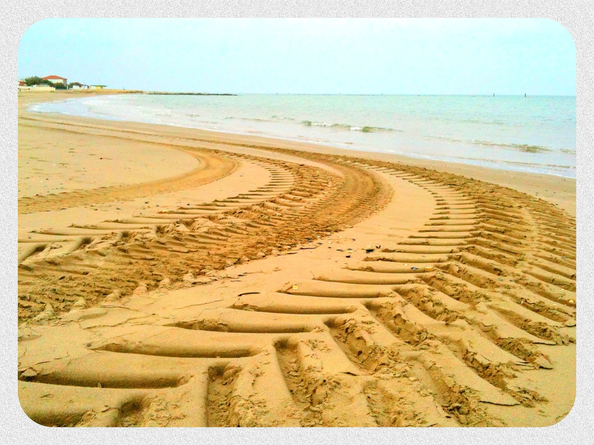 Footprints in Extreme Beach