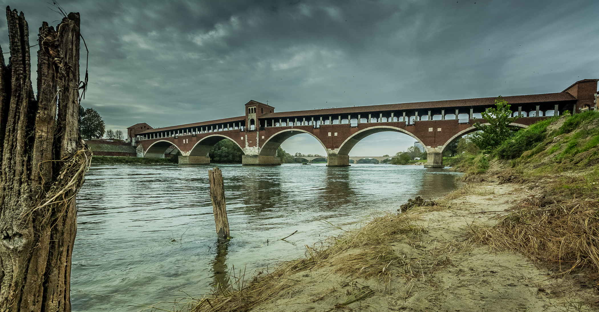 covered bridge of Pavia