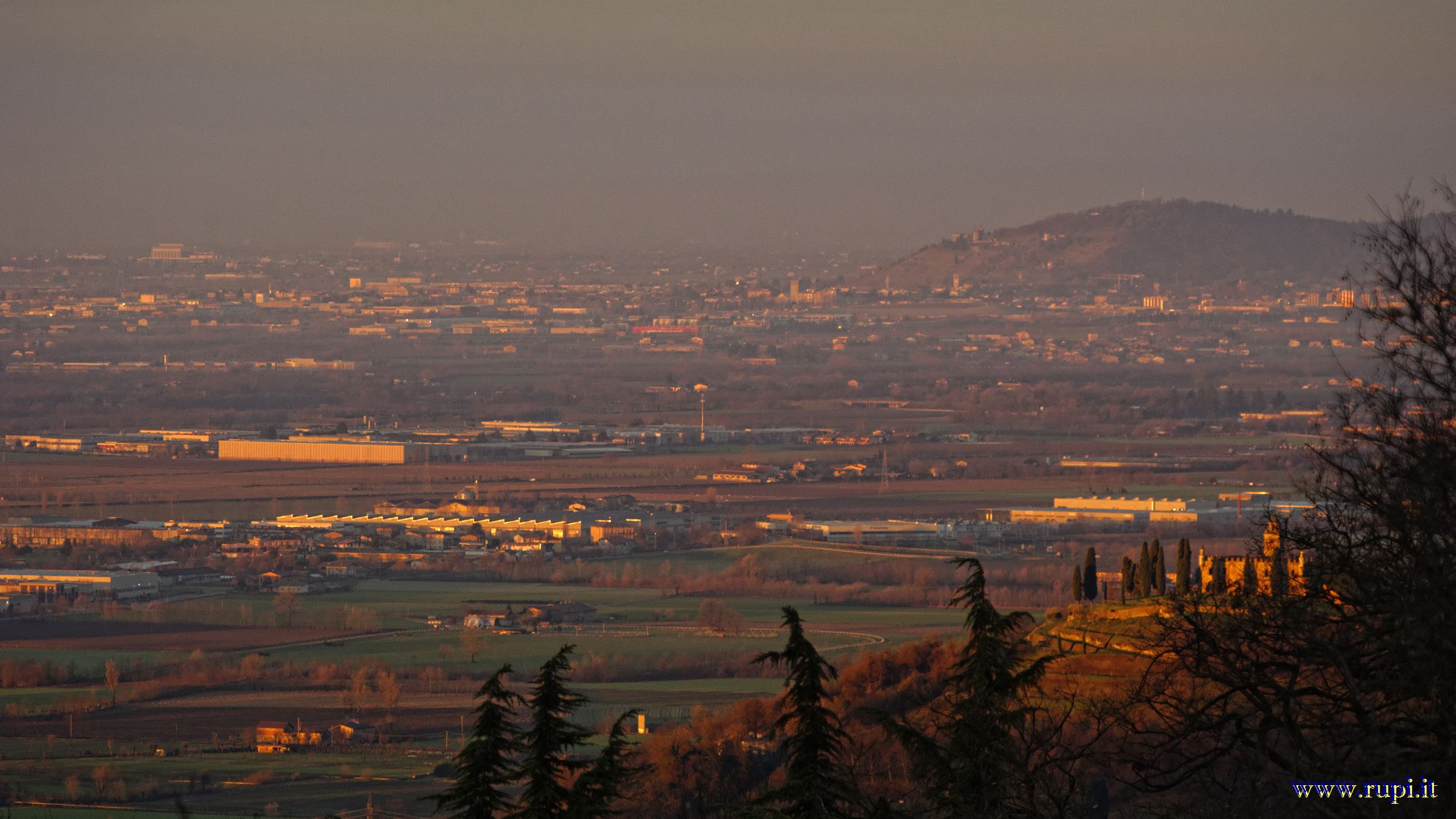 Among Gussago and Montorfano