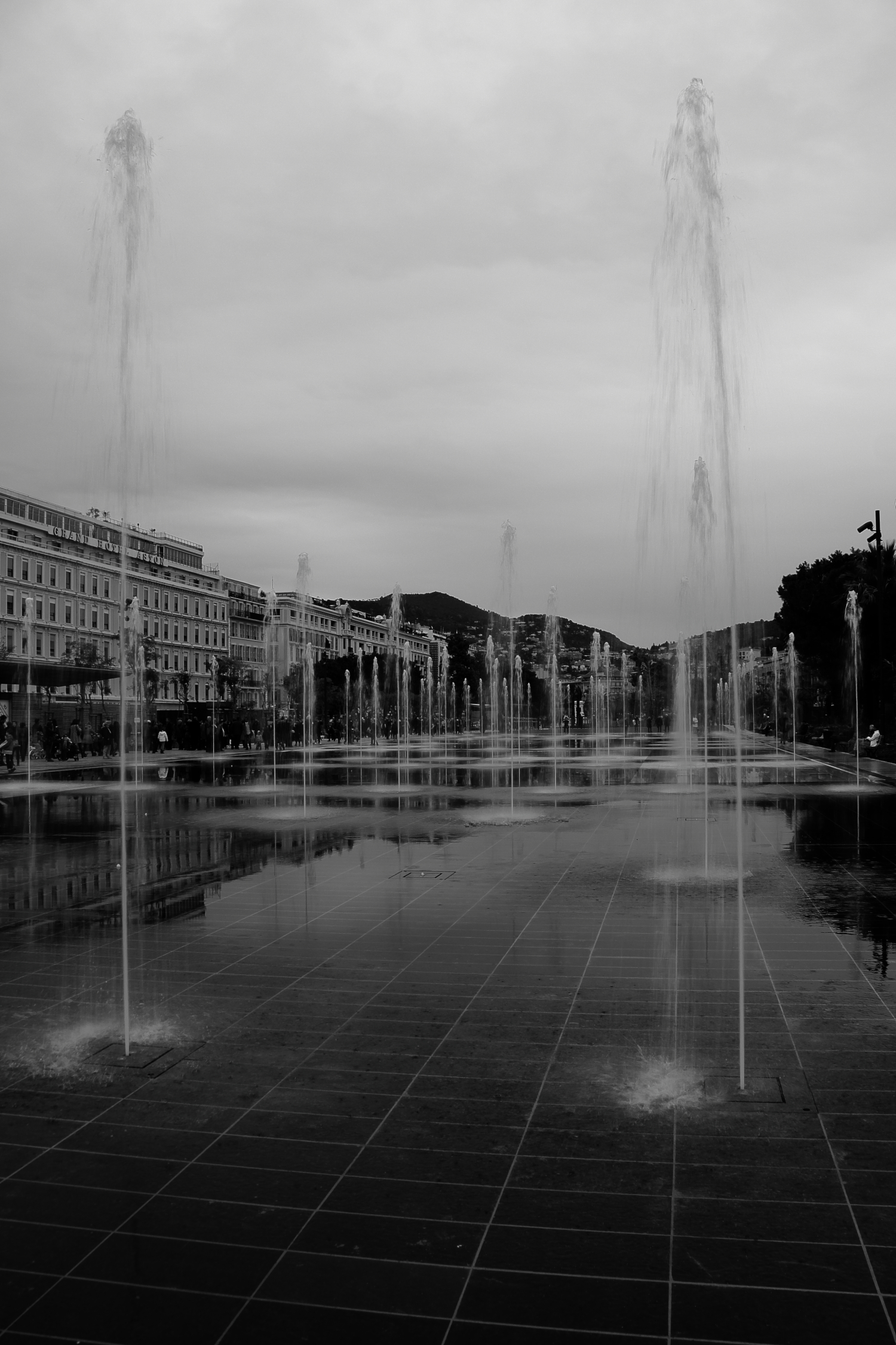 Acqua,vitalità in piazza.