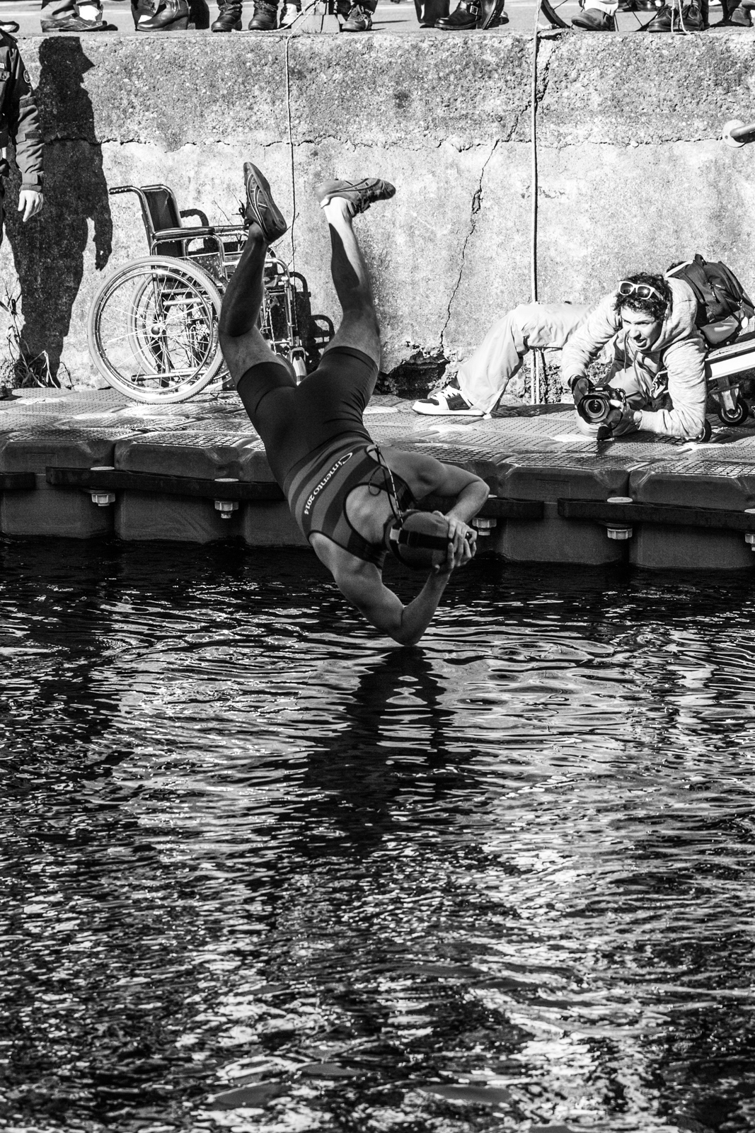 Dip Ice Cream in the canal