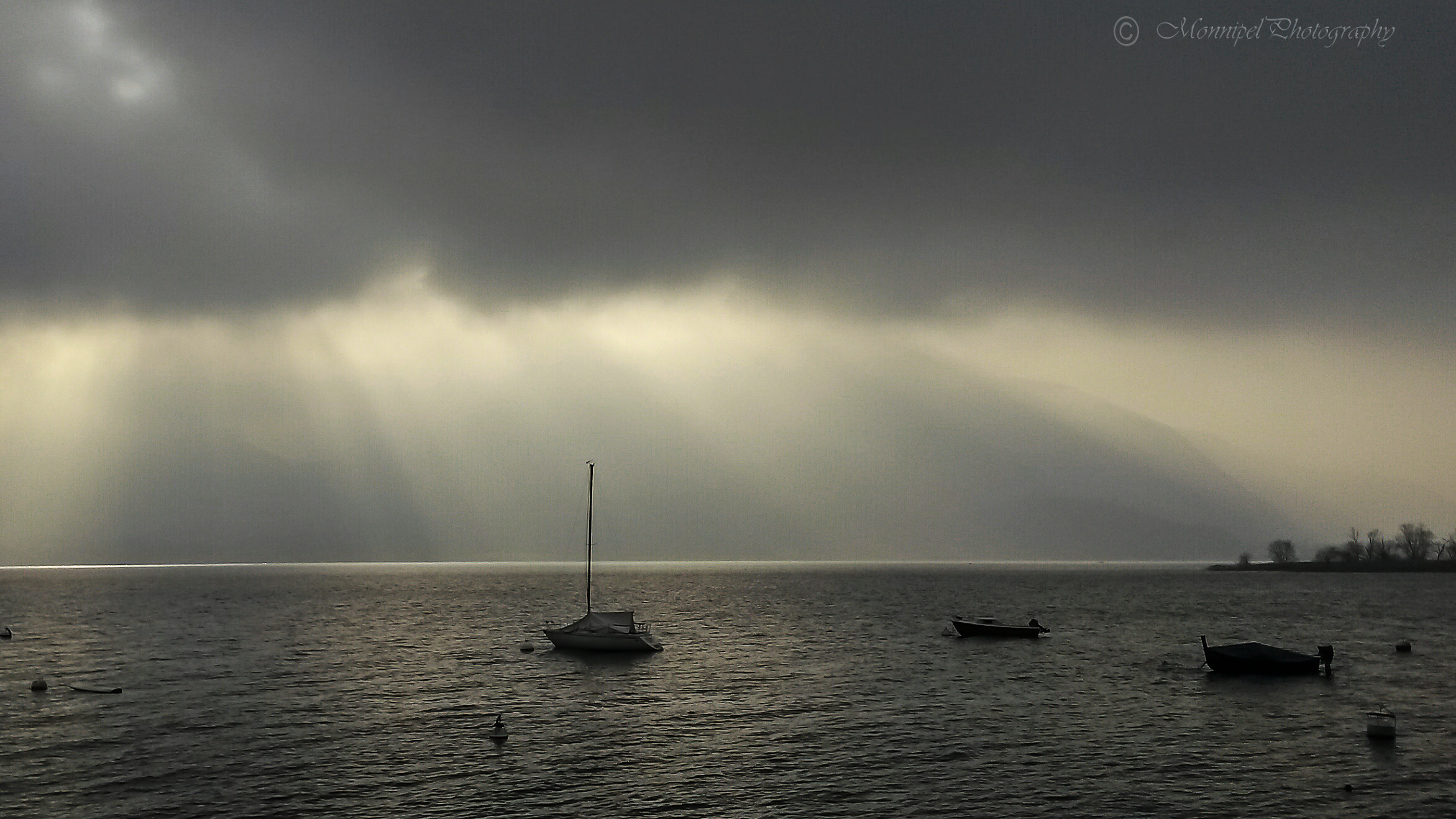 The light broke from the sky