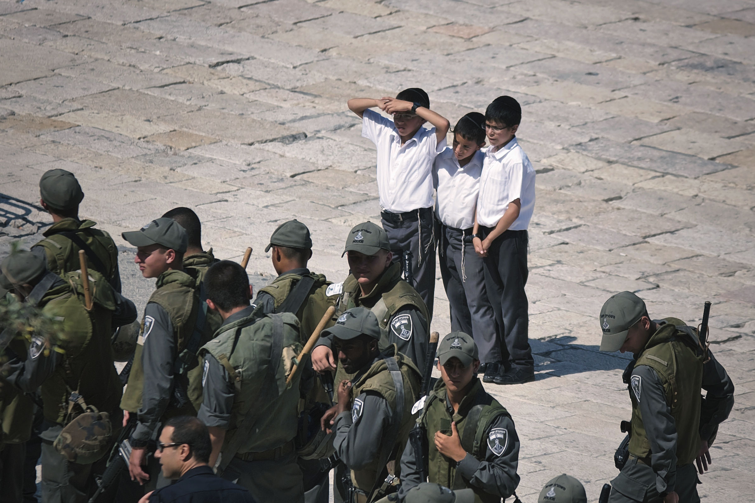 Warriors, play to make war?