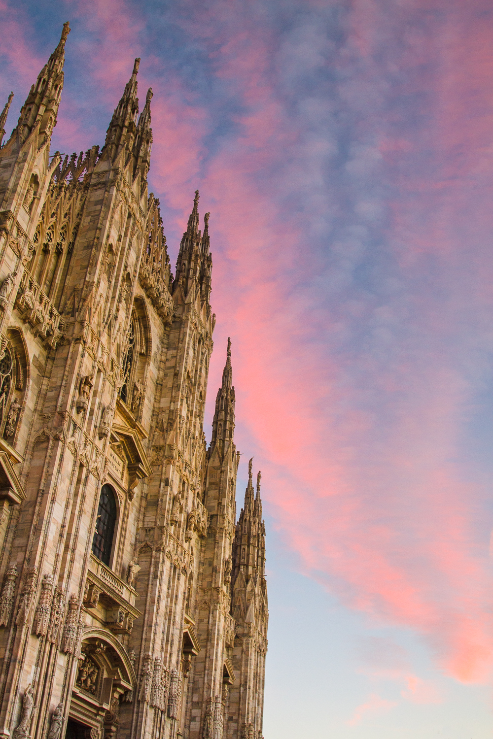 Sunset in Piazza Duomo in Milan