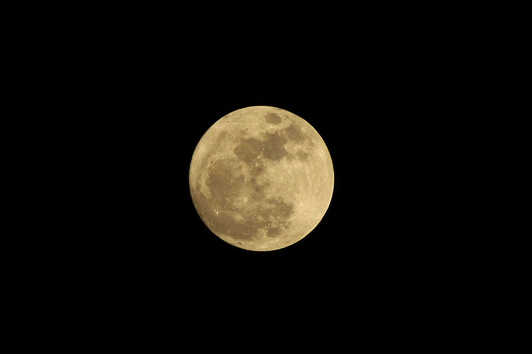 Full moon ... that can not be filled more