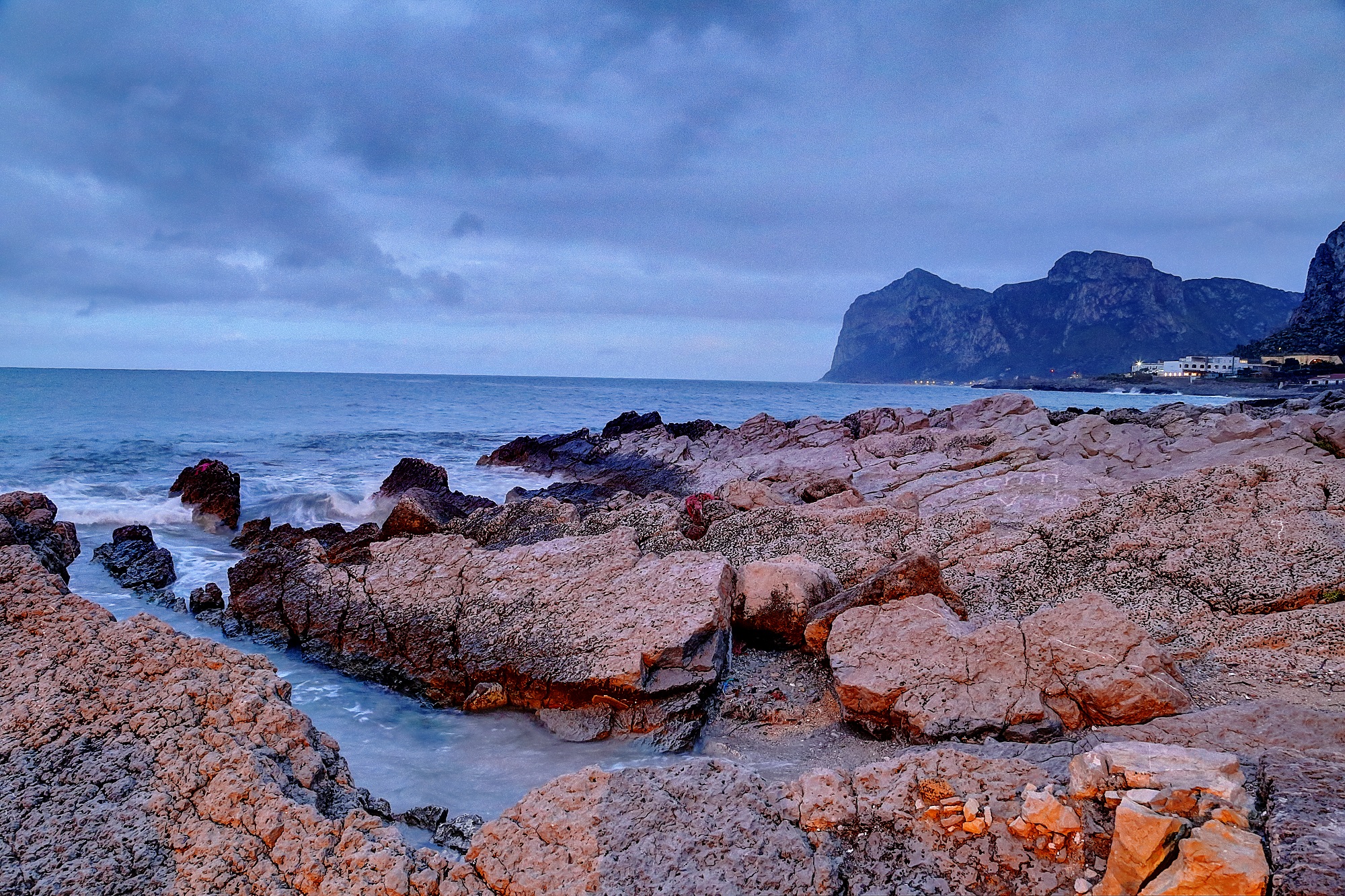 Another glimpse of the sea