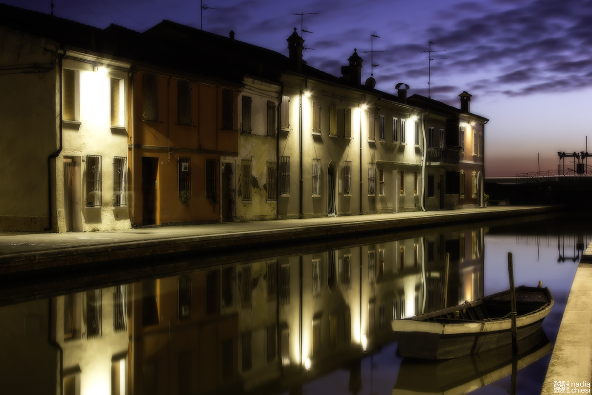 Comacchio by night
