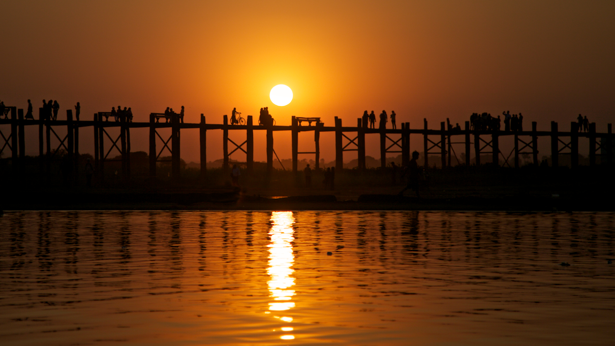 teak deck (Mandalay)